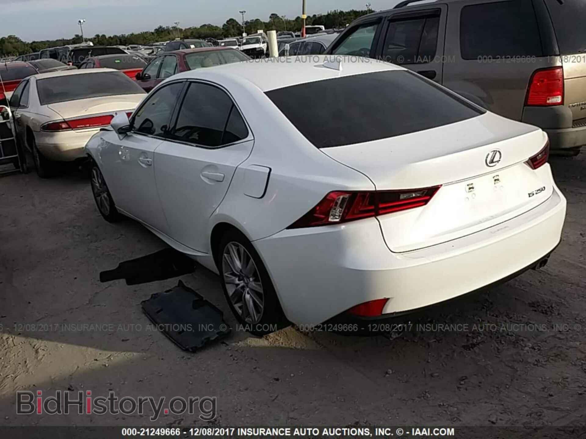 2014 Lexus Is - VIN: JTHBF1D22E5019019 - Photo 3