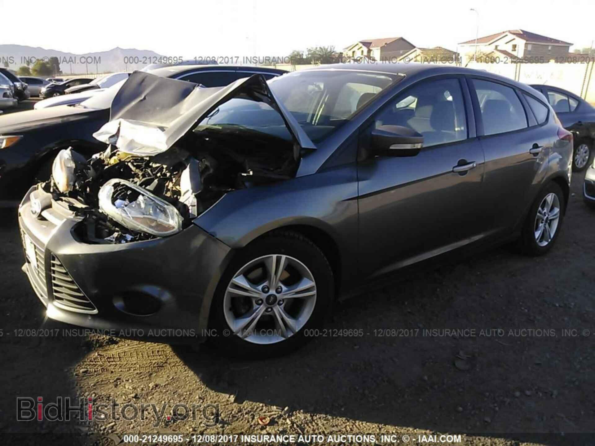 2013 Ford Focus - VIN: 1FADP3K27DL320018 - Фото 2