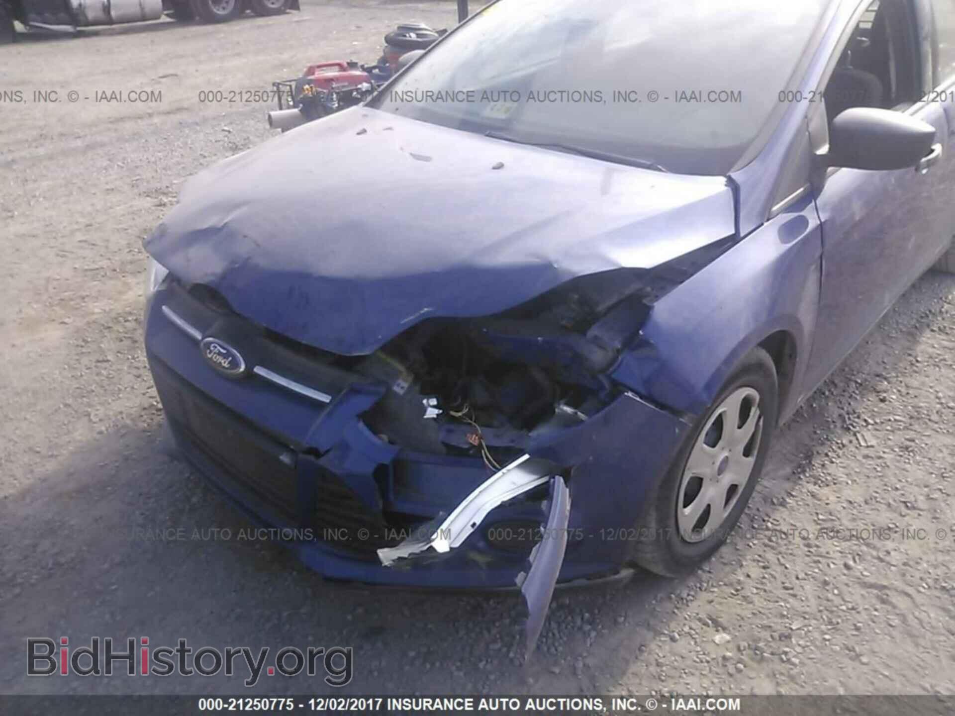 2012 Ford Focus - VIN: 1FAHP3E29CL300090 - Photo 6