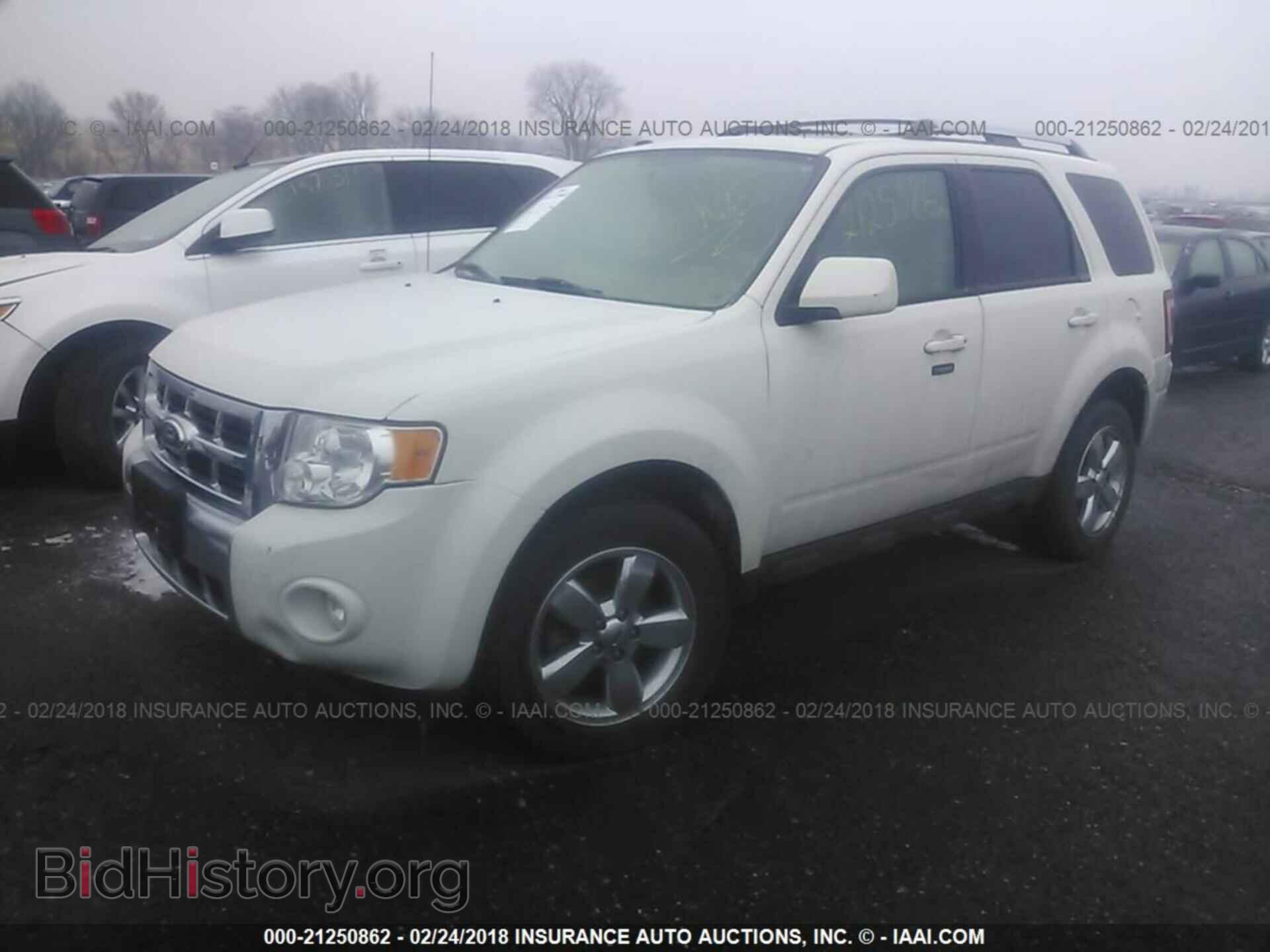 2012 Ford Escape - VIN: 1FMCU9E77CKA74211 - Photo 2