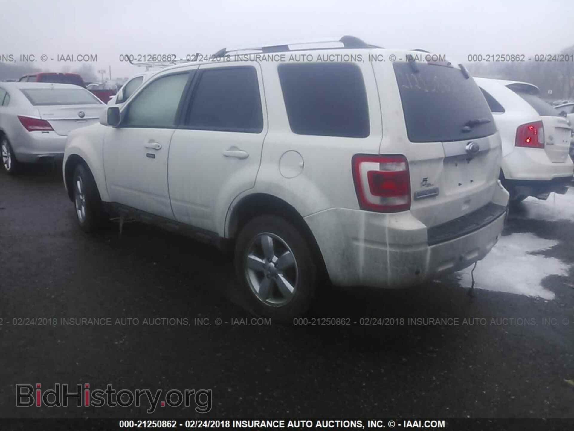 2012 Ford Escape - VIN: 1FMCU9E77CKA74211 - Photo 3