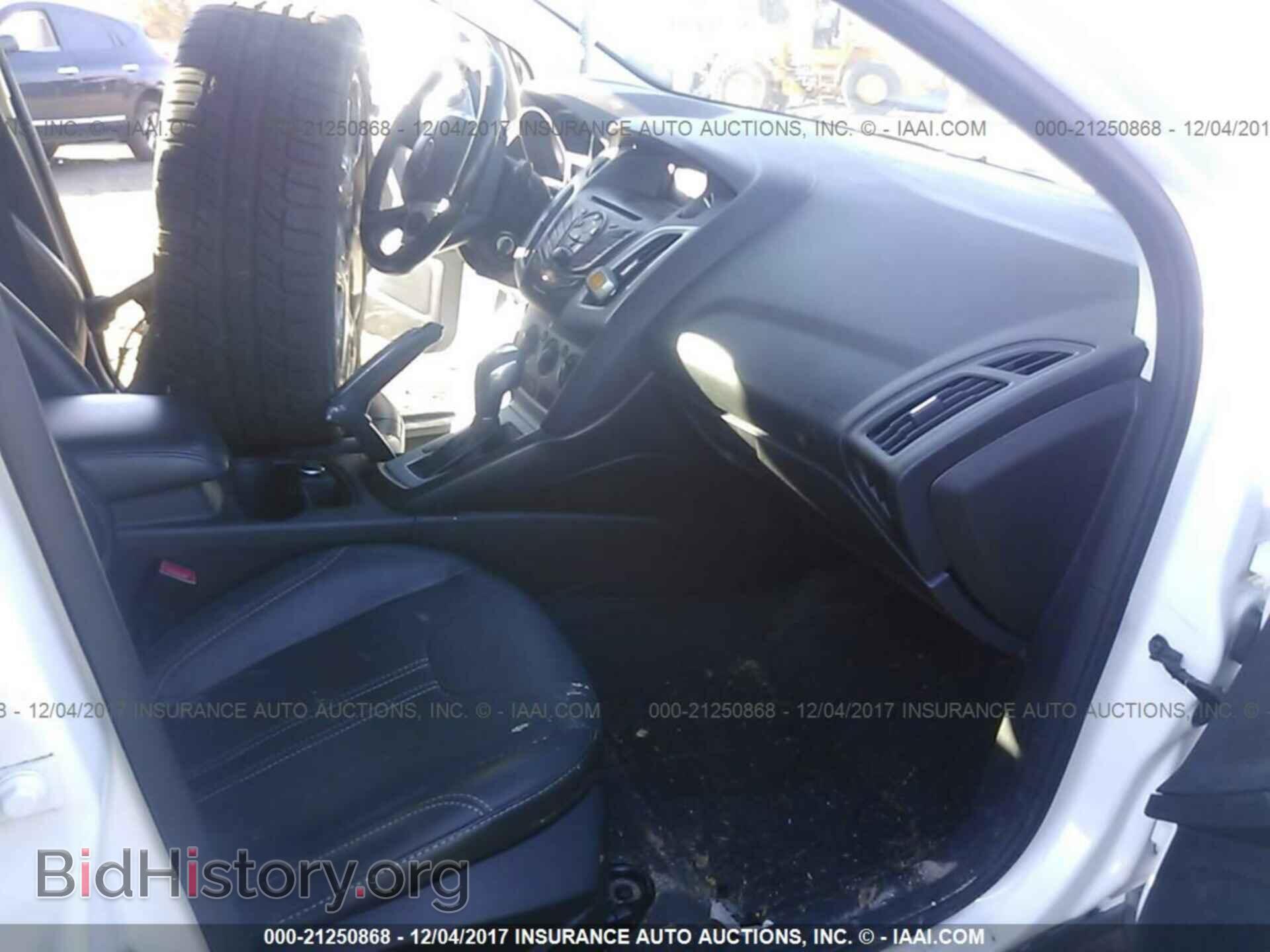2013 Ford Focus - VIN: 1FADP3F2XDL194229 - Photo 5