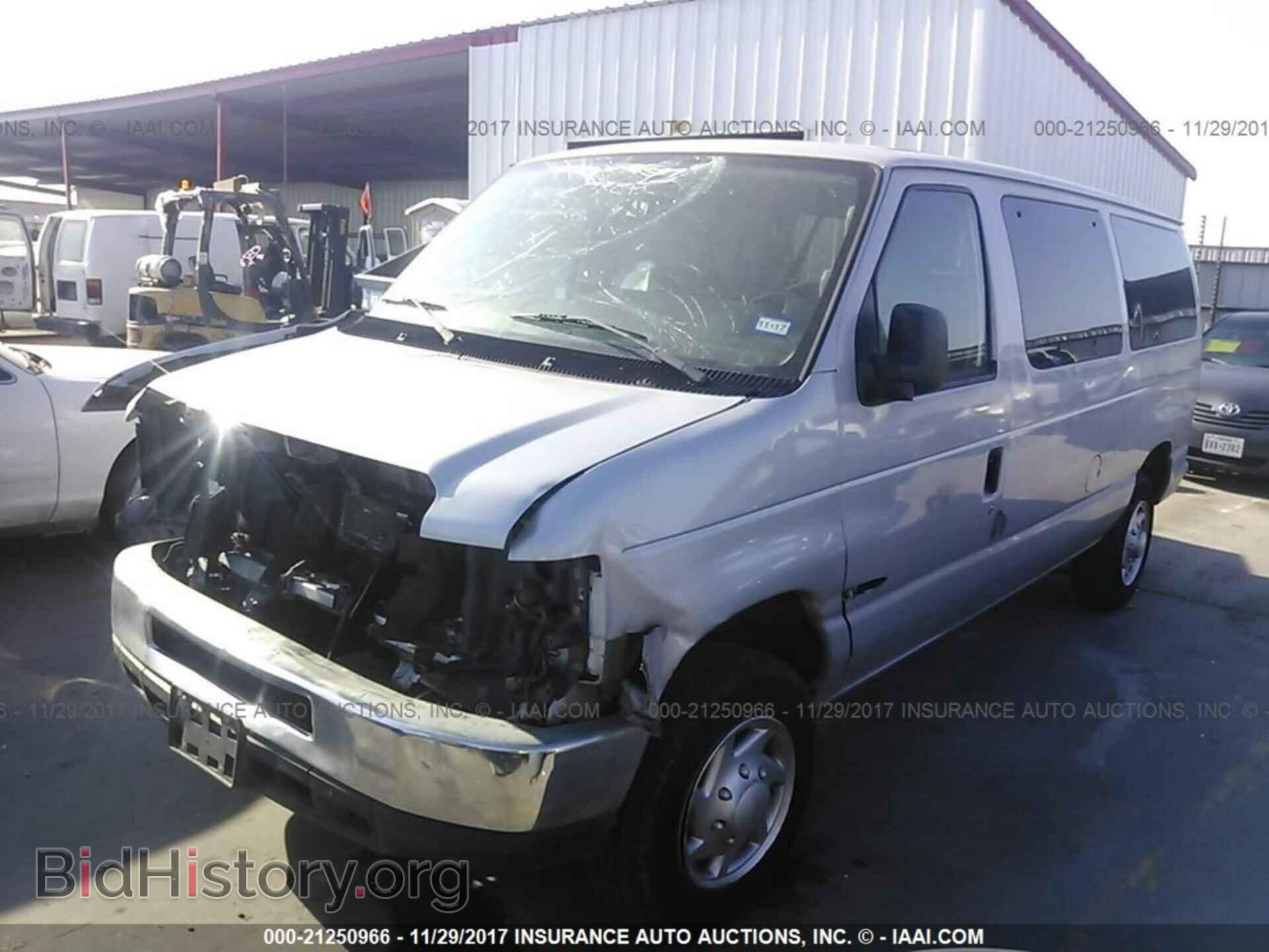 2013 Ford Econoline - VIN: 1FBNE3BL2DDB13600 - Фото 2