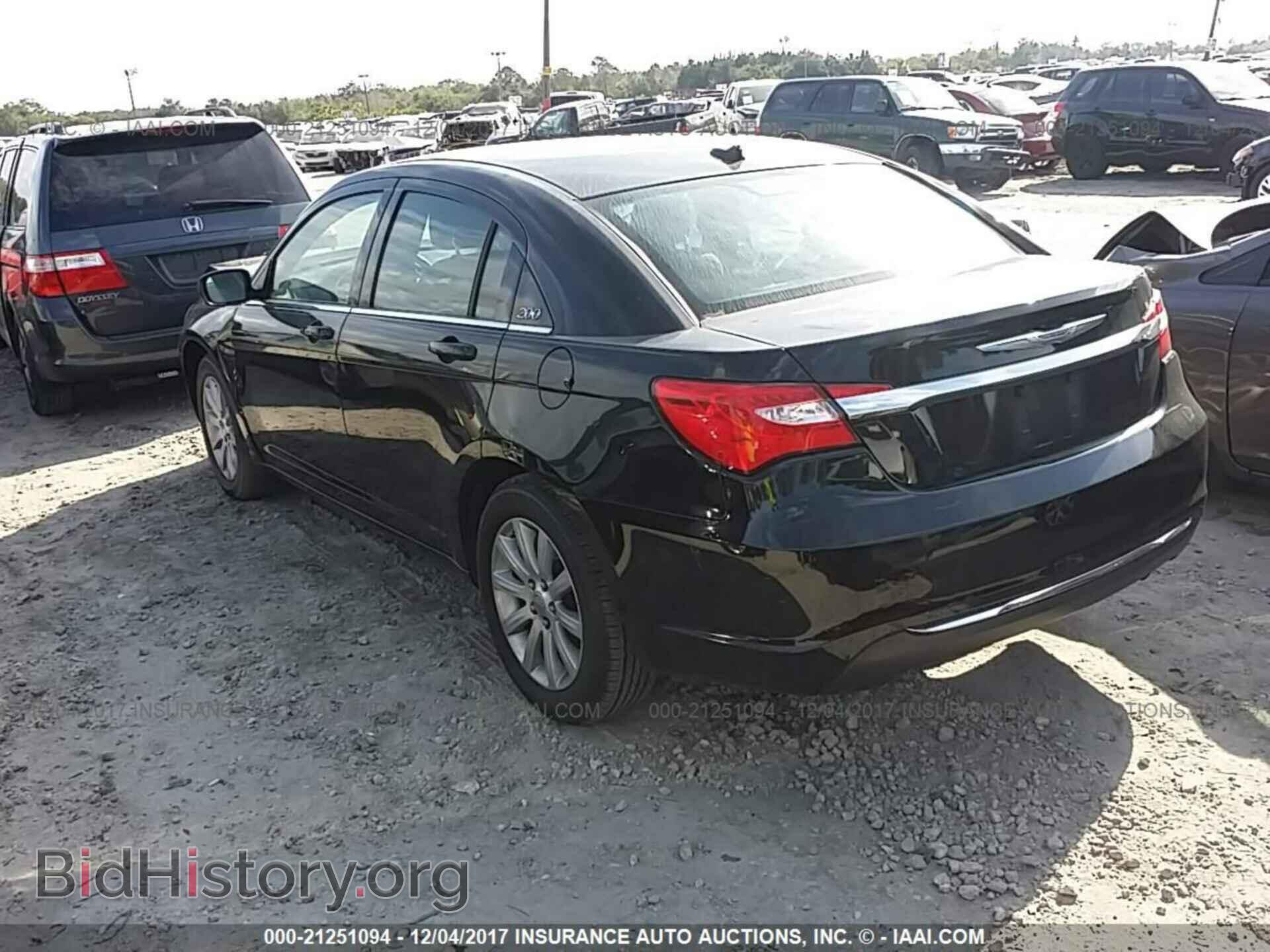 2012 Chrysler 200 - VIN: 1C3CCBBBXCN139112 - Фото 3