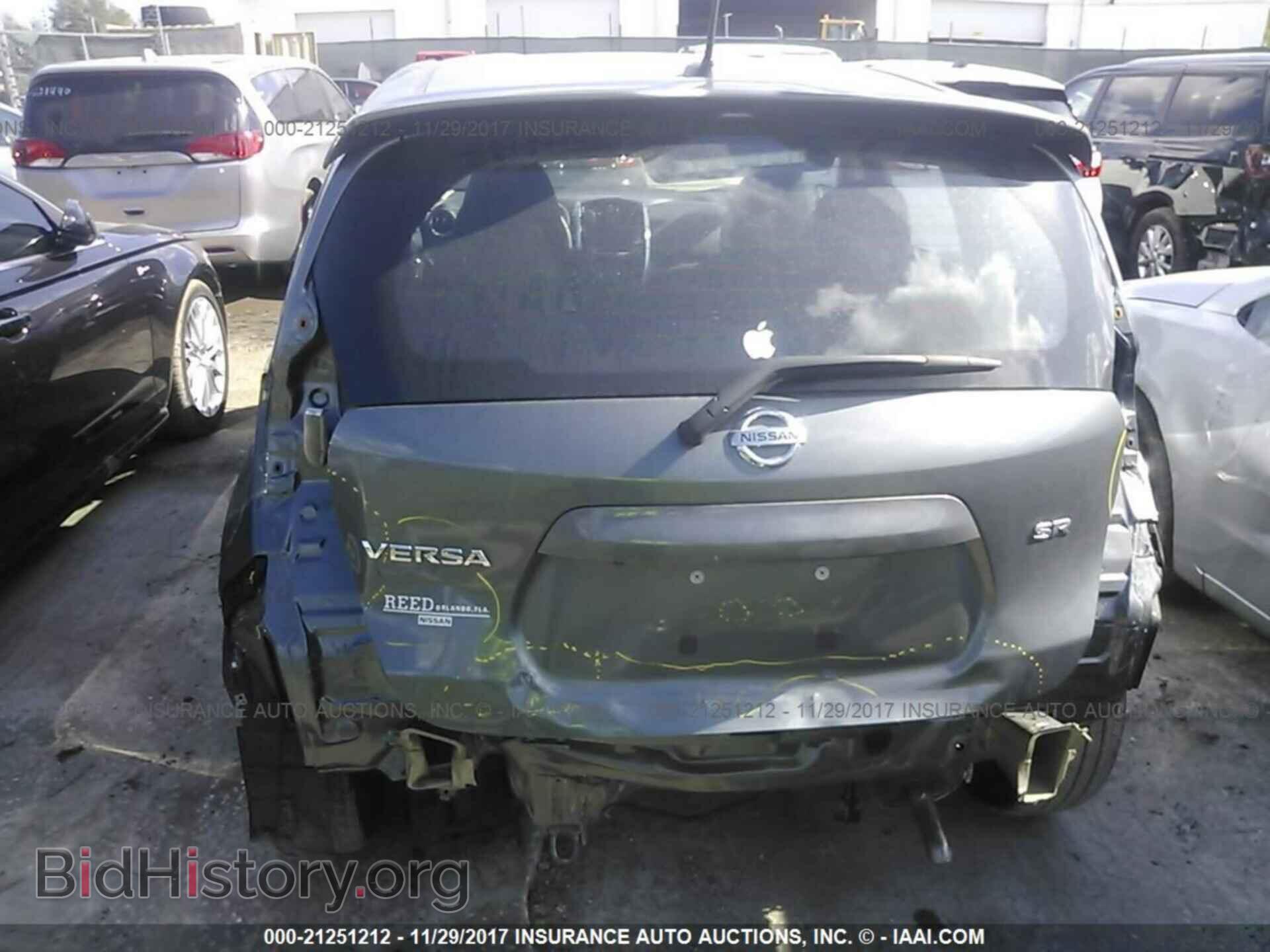 2017 Nissan Versa note - VIN: 3N1CE2CP3HL352803 - Photo 6