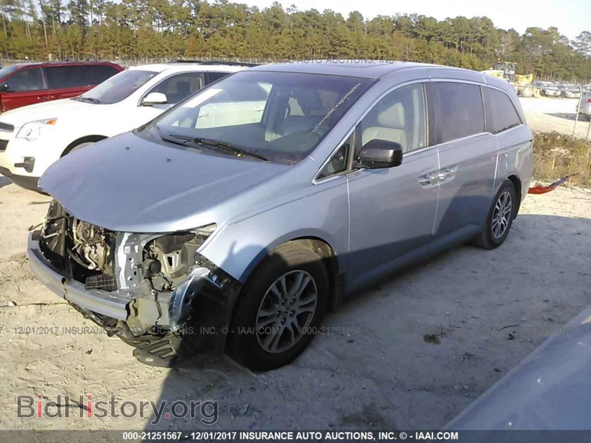2012 Honda Odyssey - VIN: 5FNRL5H64CB058929 - Фото 2