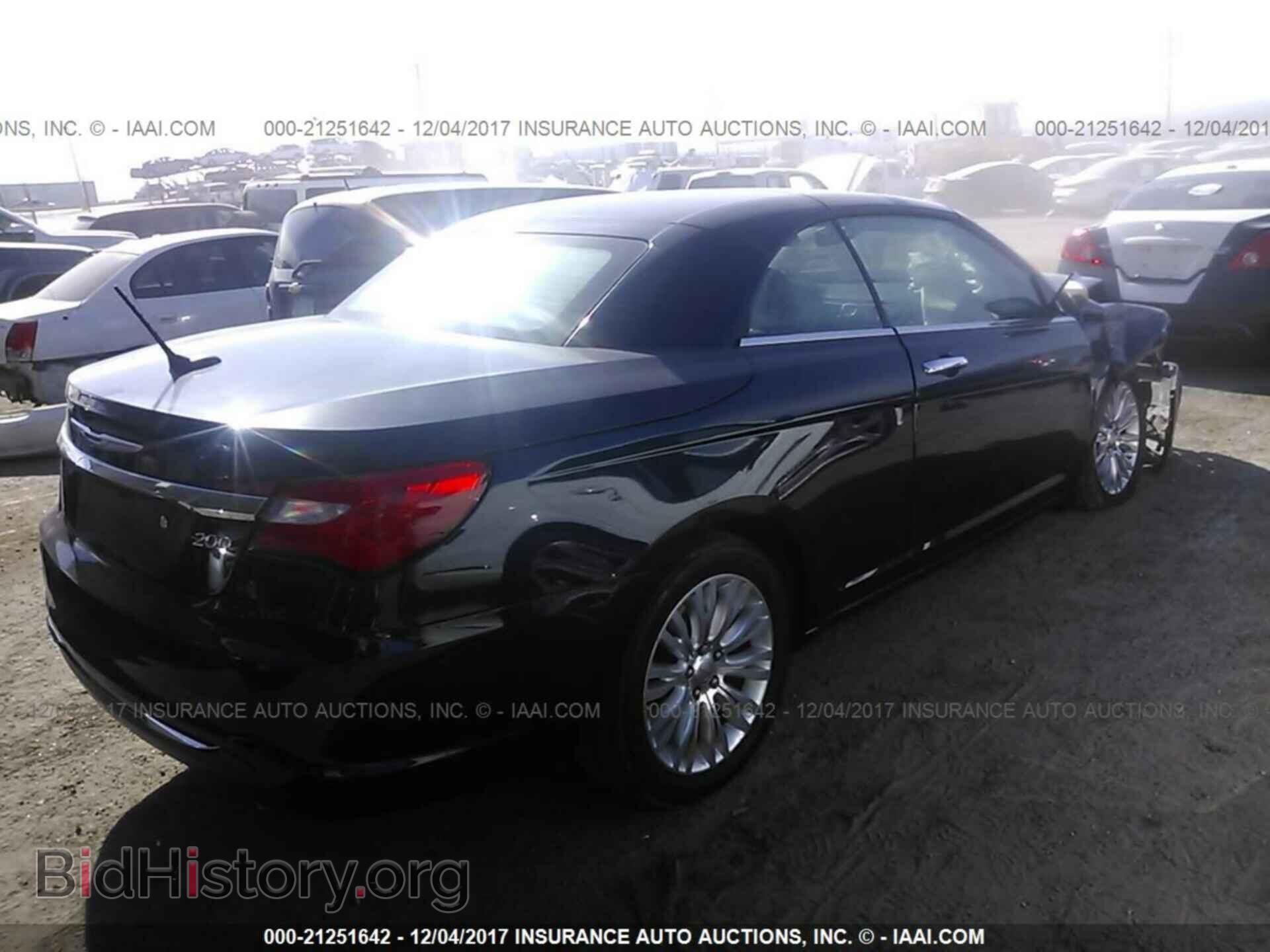2013 Chrysler 200 - VIN: 1C3BCBFG8DN690254 - Photo 4
