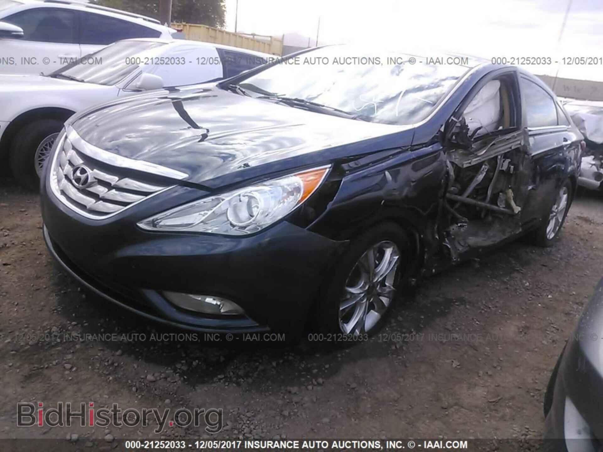 2012 Hyundai Sonata - VIN: 5NPEC4AC6CH333209 - Photo 2