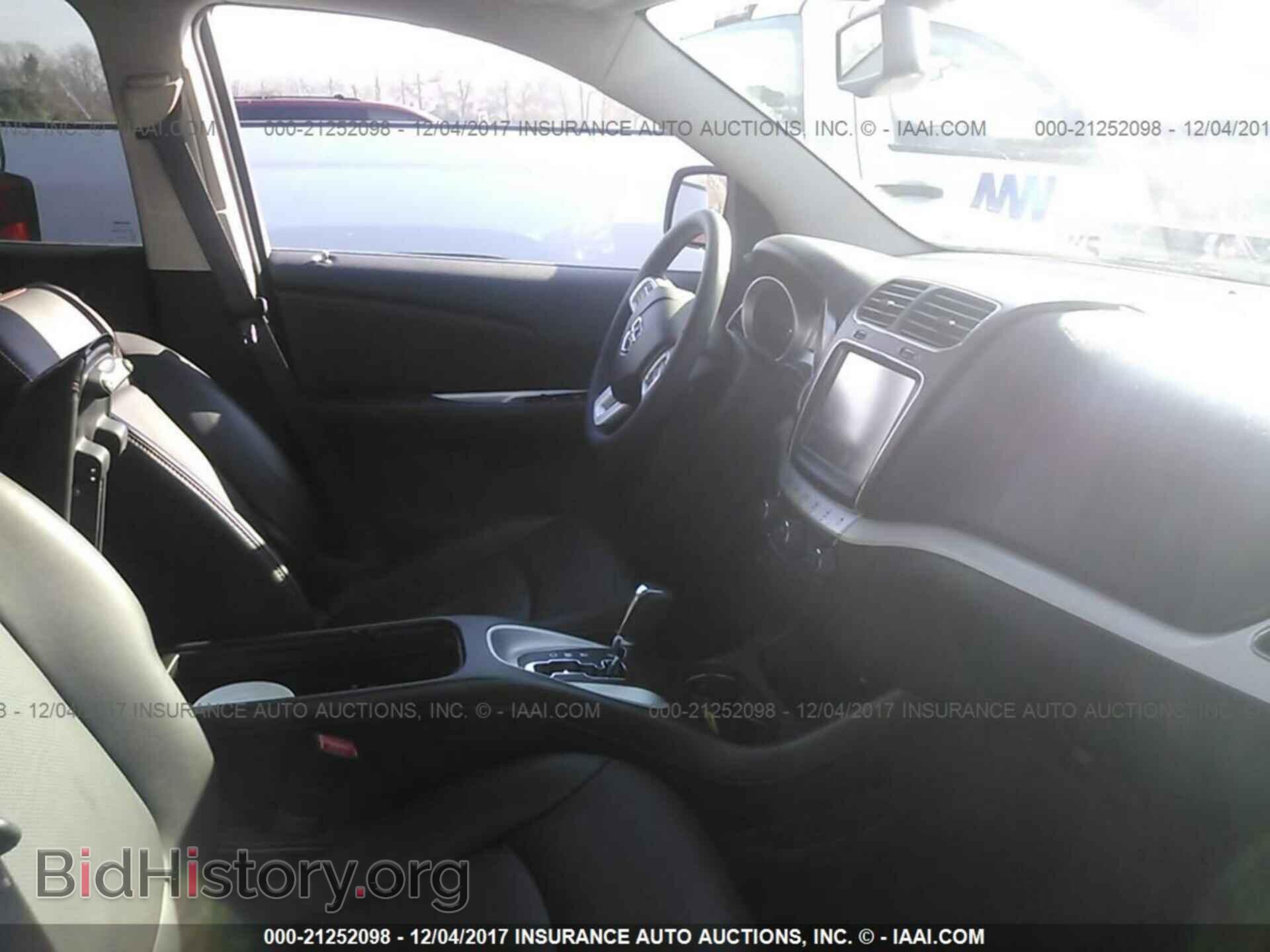 2017 Dodge Journey - VIN: 3C4PDDEG5HT610359 - Photo 5