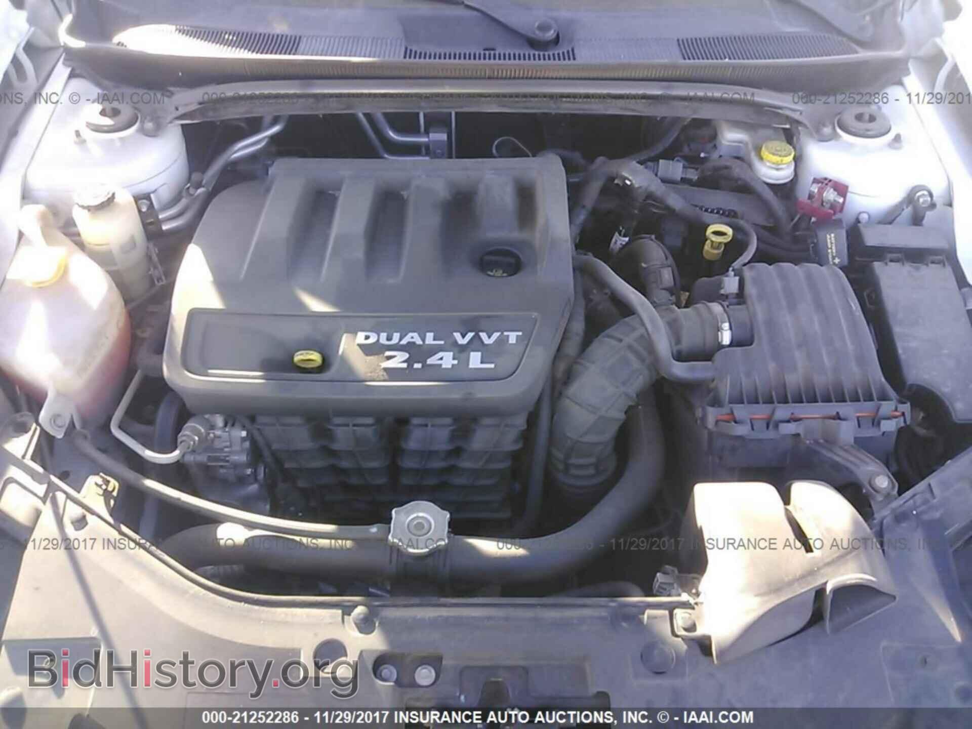 2012 Chrysler 200 - VIN: 1C3CCBAB7CN272170 - Photo 10