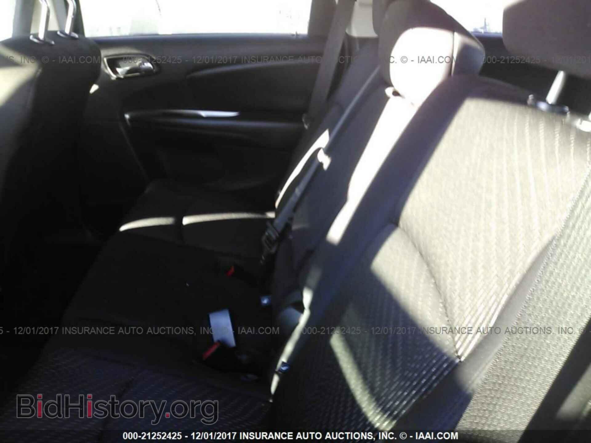 2011 Dodge Journey - VIN: 3D4PG4FB3BT567709 - Photo 8