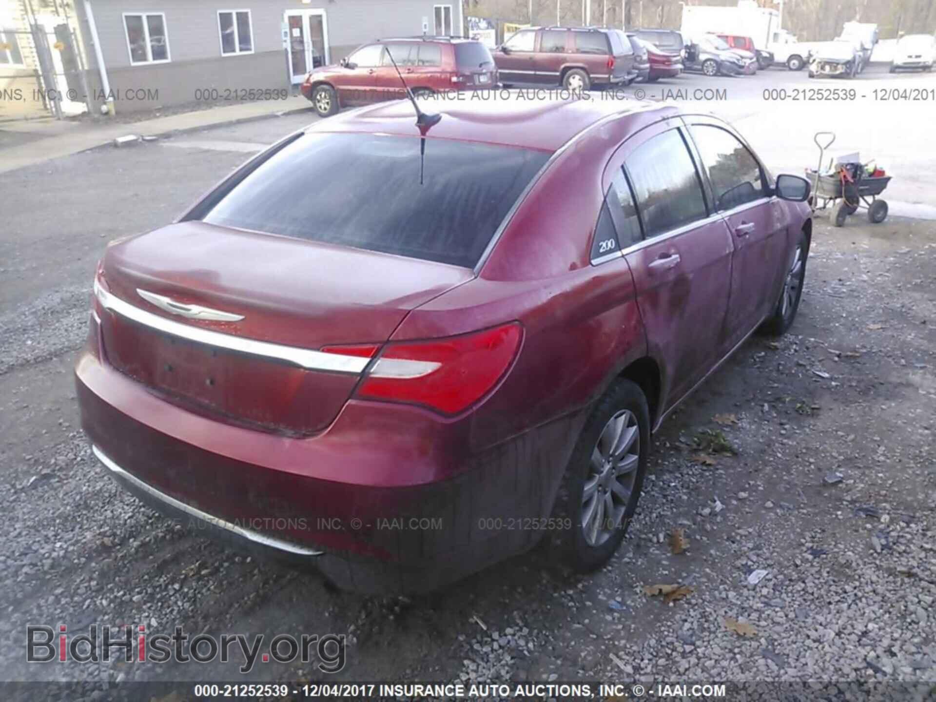 2011 Chrysler 200 - VIN: 1C3BC1FB3BN511517 - Фото 4