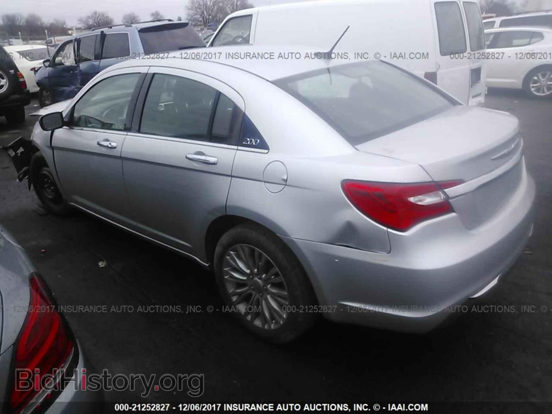 2012 Chrysler 200 - VIN: 1C3CCBCB2CN197200 - Photo 3