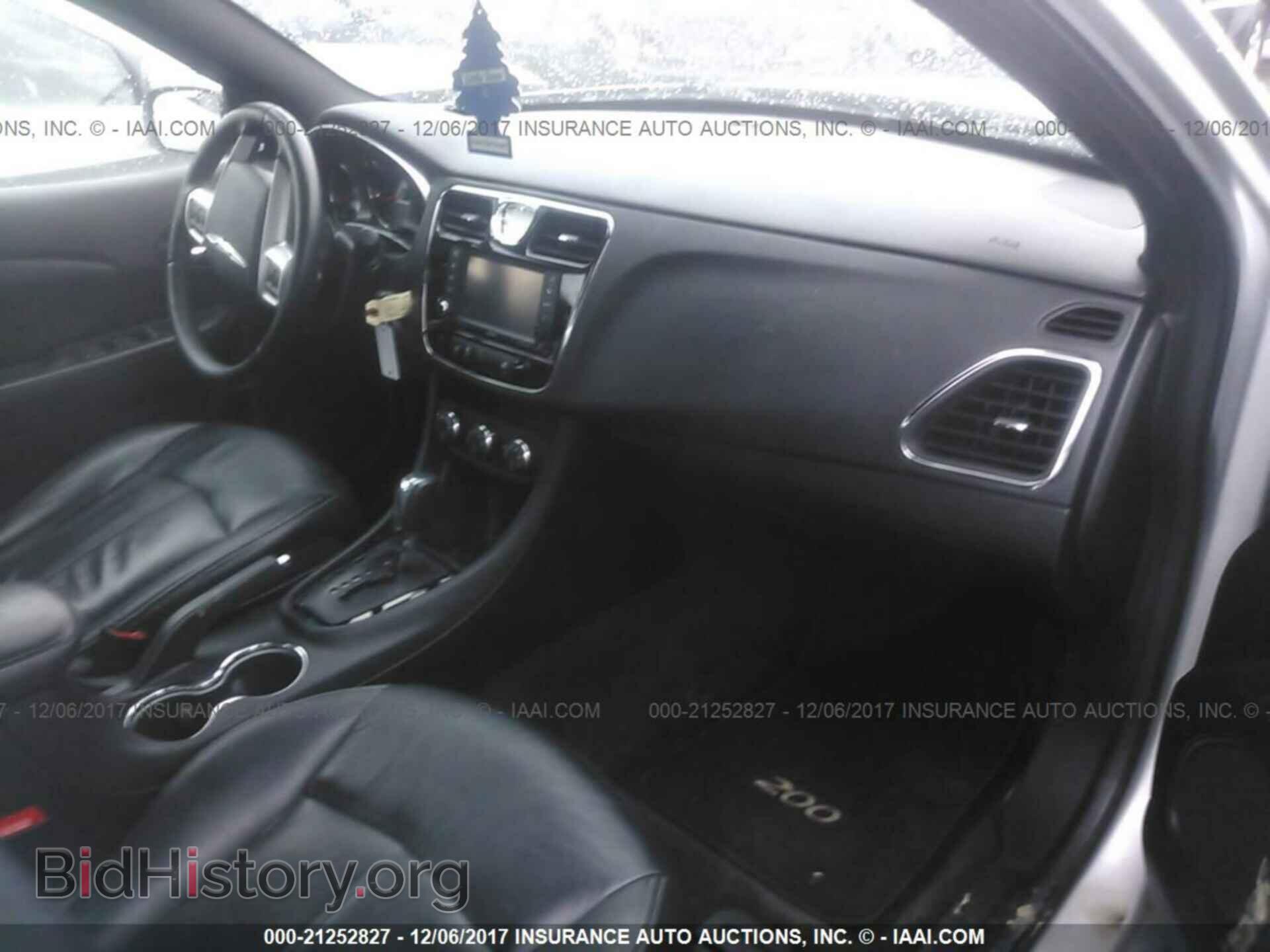 2012 Chrysler 200 - VIN: 1C3CCBCB2CN197200 - Photo 5