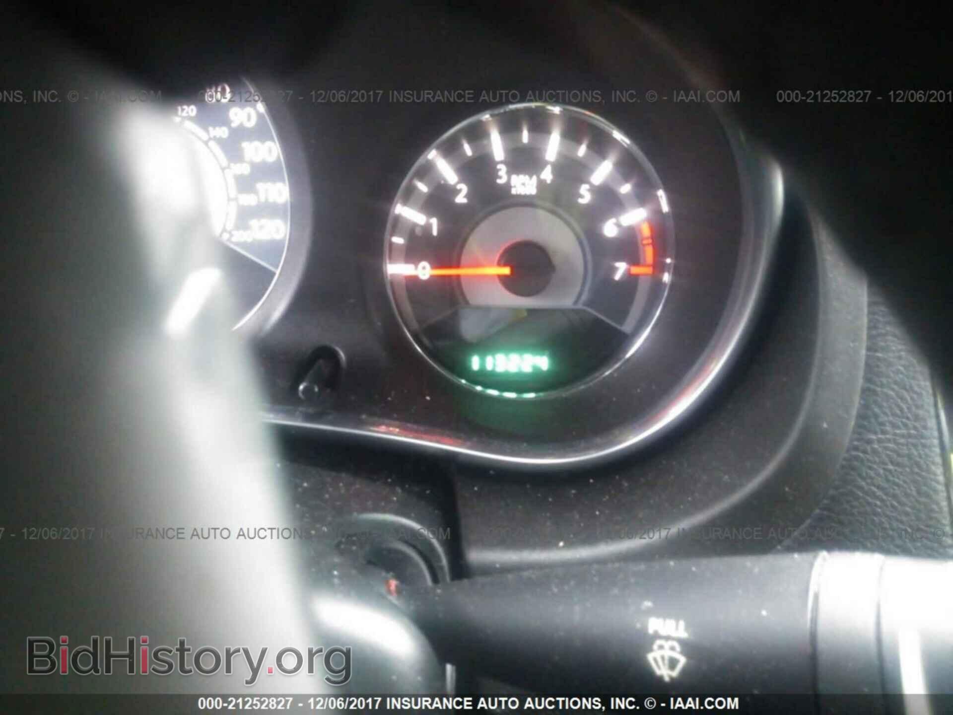 2012 Chrysler 200 - VIN: 1C3CCBCB2CN197200 - Photo 7
