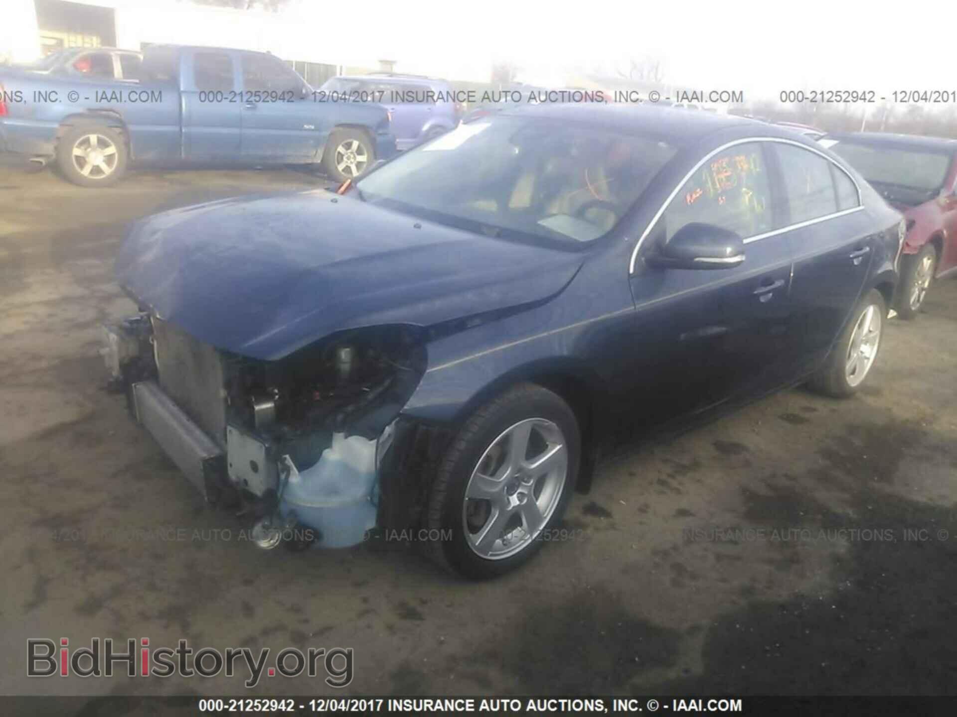 2012 Volvo S60 - VIN: YV1622FS9C2119077 - Фото 2