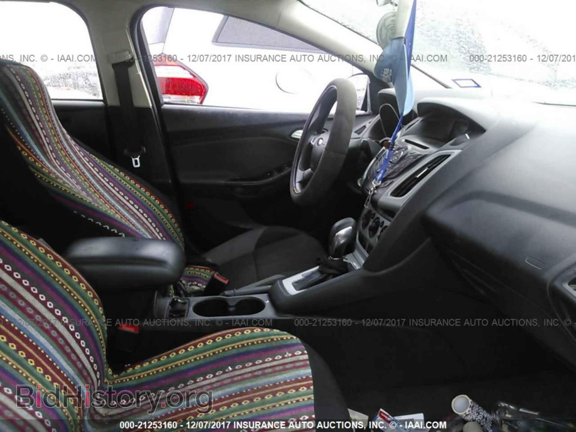2014 Ford Focus - VIN: 1FADP3F26EL261037 - Photo 5