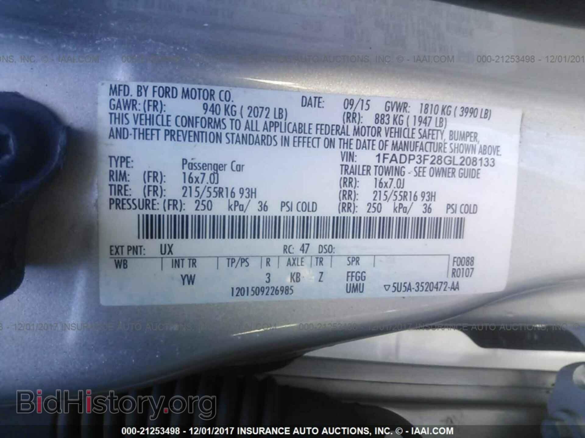 2016 Ford Focus - VIN: 1FADP3F28GL208133 - Photo 9