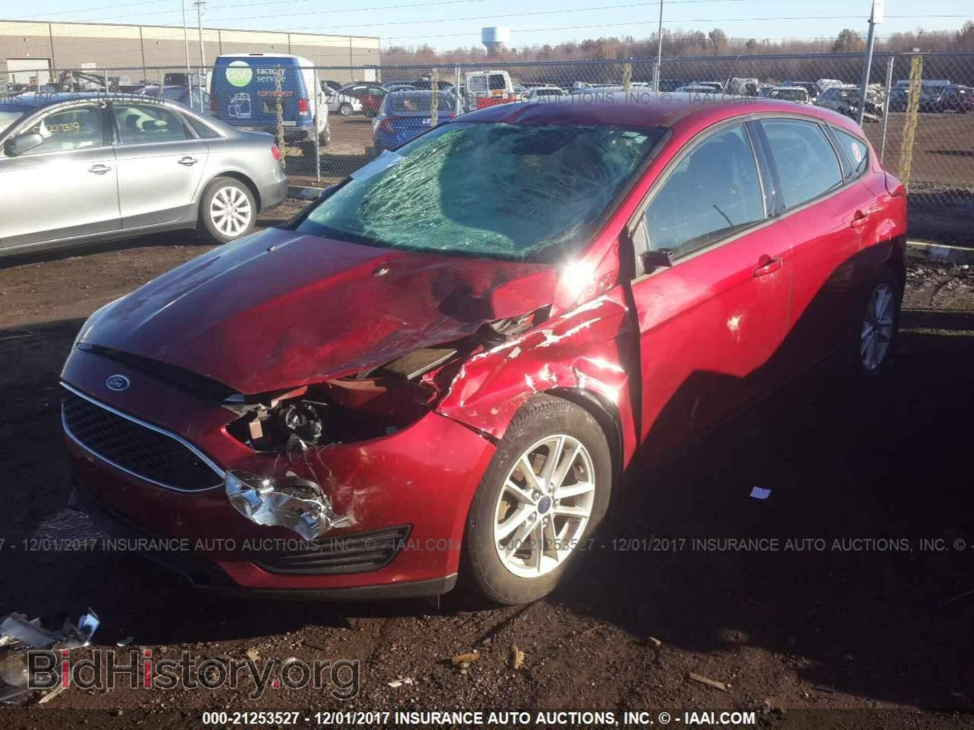 2015 Ford Focus - VIN: 1FADP3K28FL277327 - Фото 2