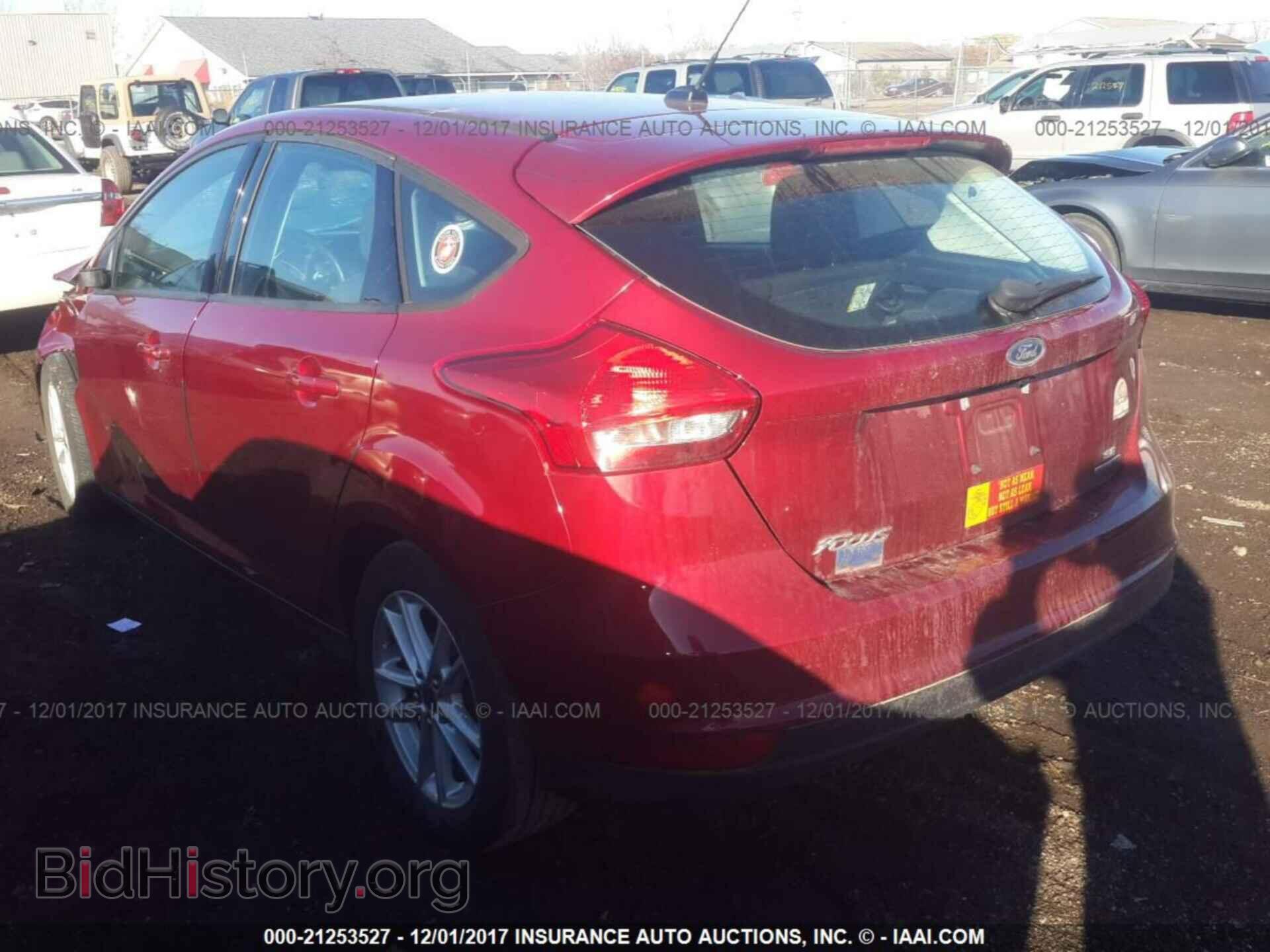 2015 Ford Focus - VIN: 1FADP3K28FL277327 - Фото 3