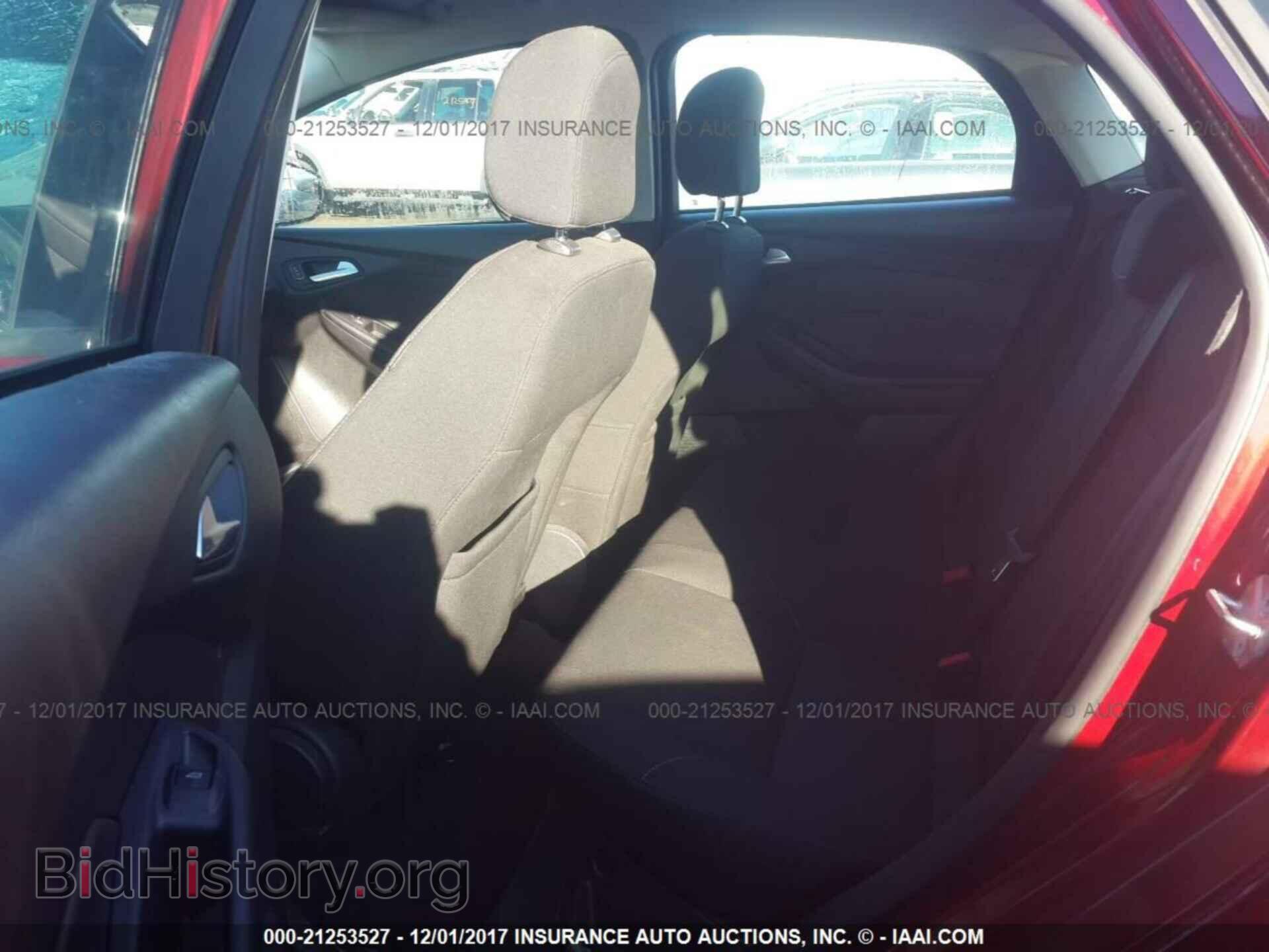 2015 Ford Focus - VIN: 1FADP3K28FL277327 - Фото 8