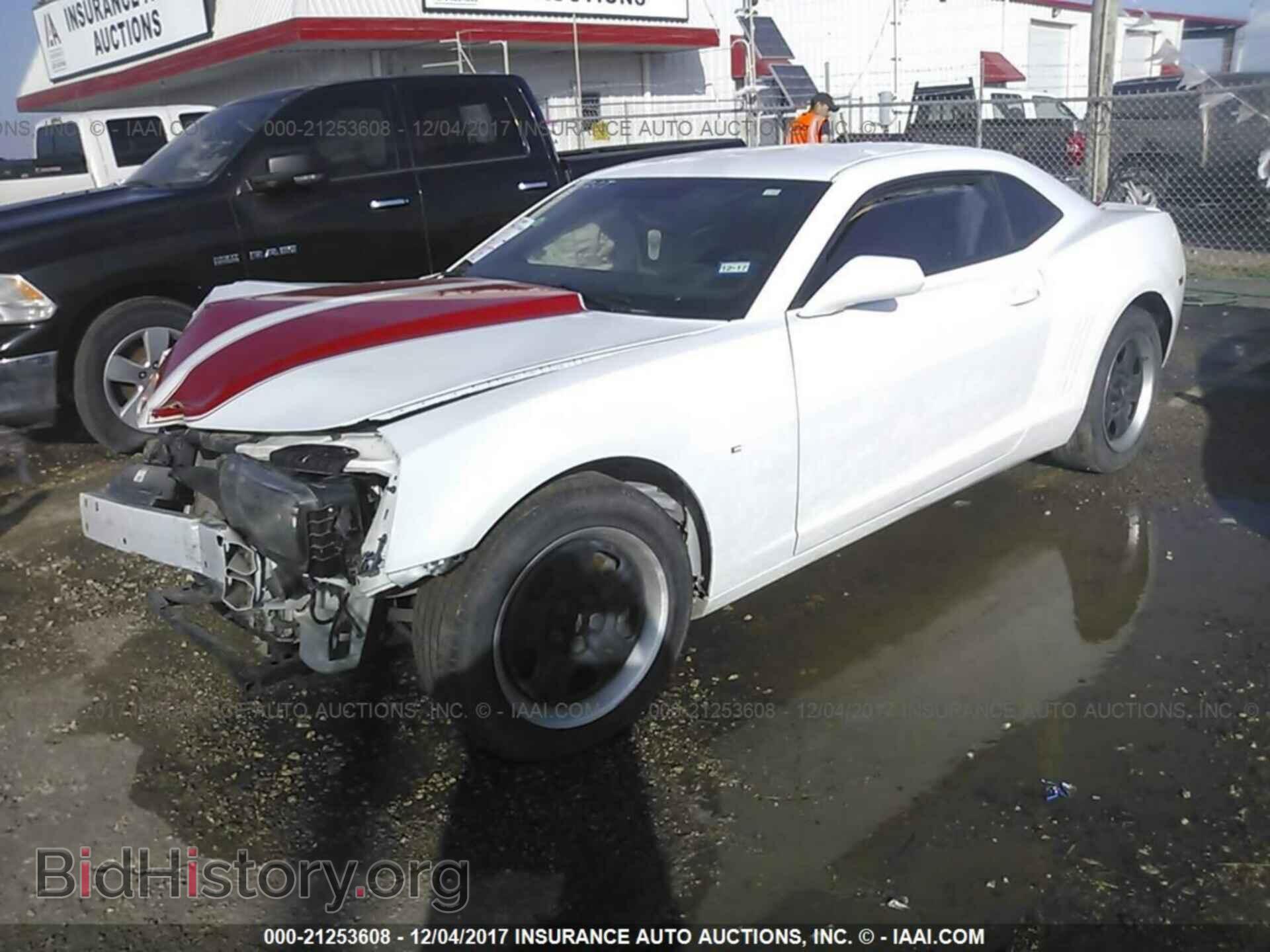 2012 Chevrolet Camaro - VIN: 2G1FA1E3XC9121329 - Фото 2