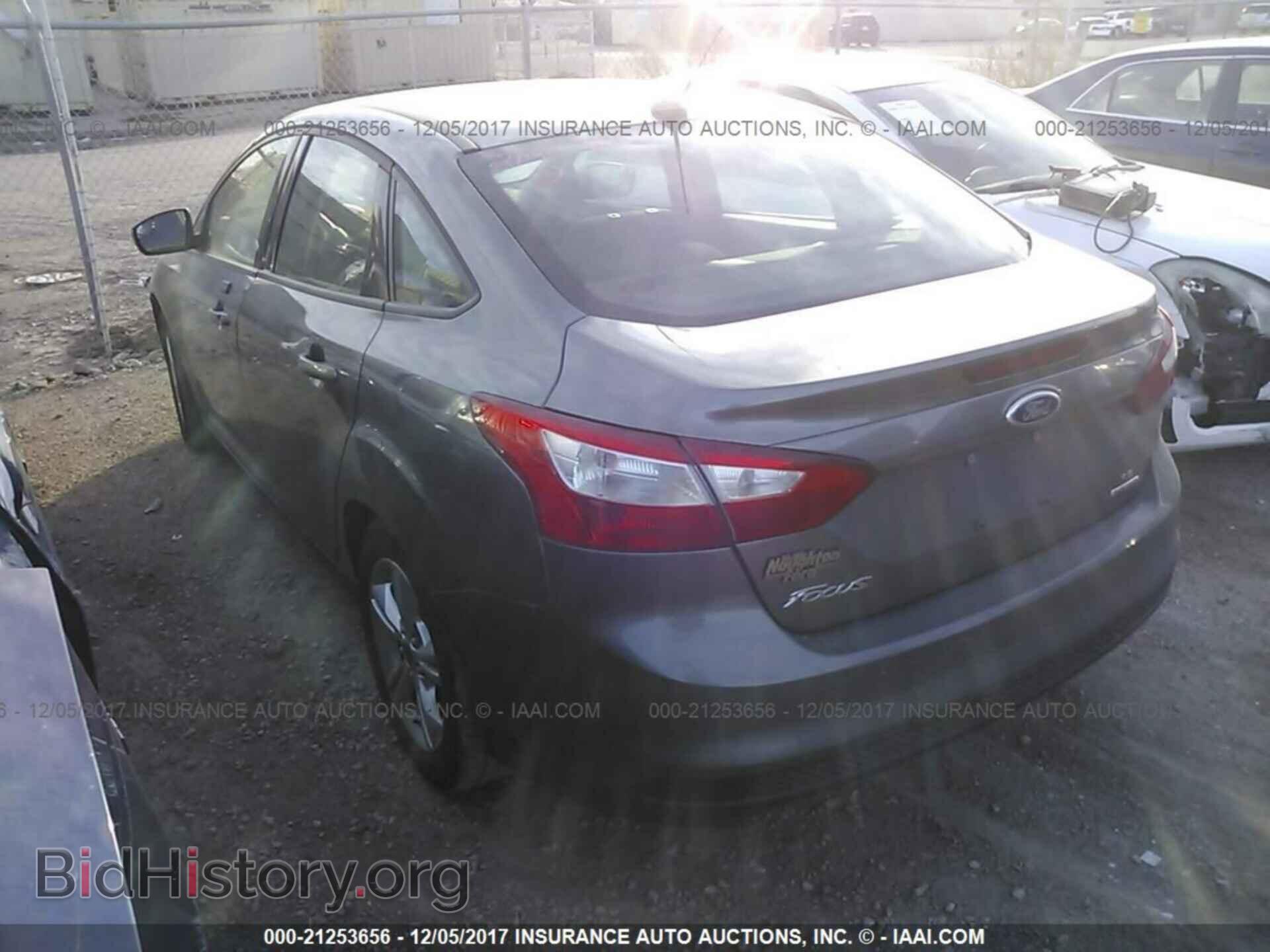 2014 Ford Focus - VIN: 1FADP3F26EL123403 - Фото 3
