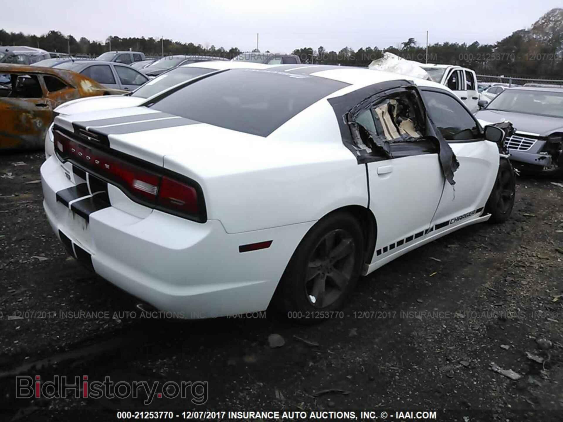 2012 Dodge Charger - VIN: 2C3CDXBGXCH295973 - Фото 4