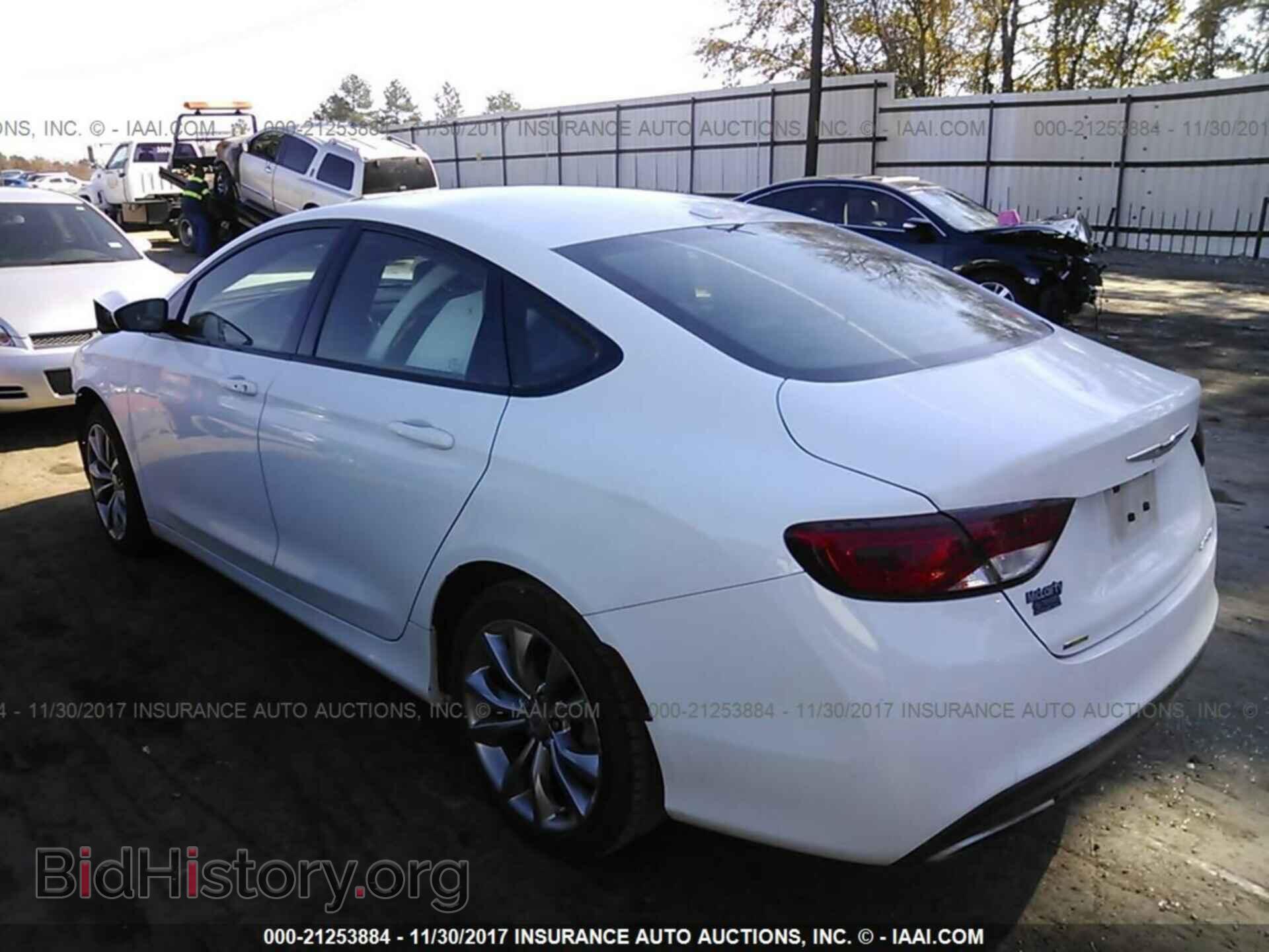 2015 Chrysler 200 - VIN: 1C3CCCBB8FN598603 - Фото 3