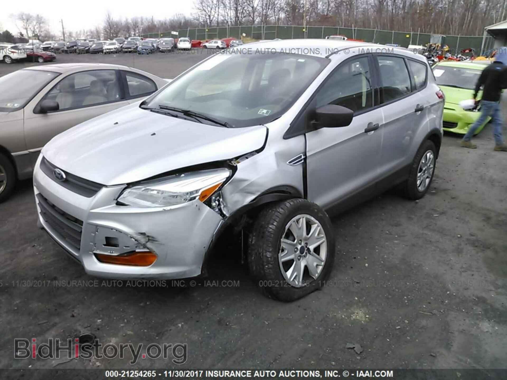2015 Ford Escape - VIN: 1FMCU0F74FUA03115 - Фото 2