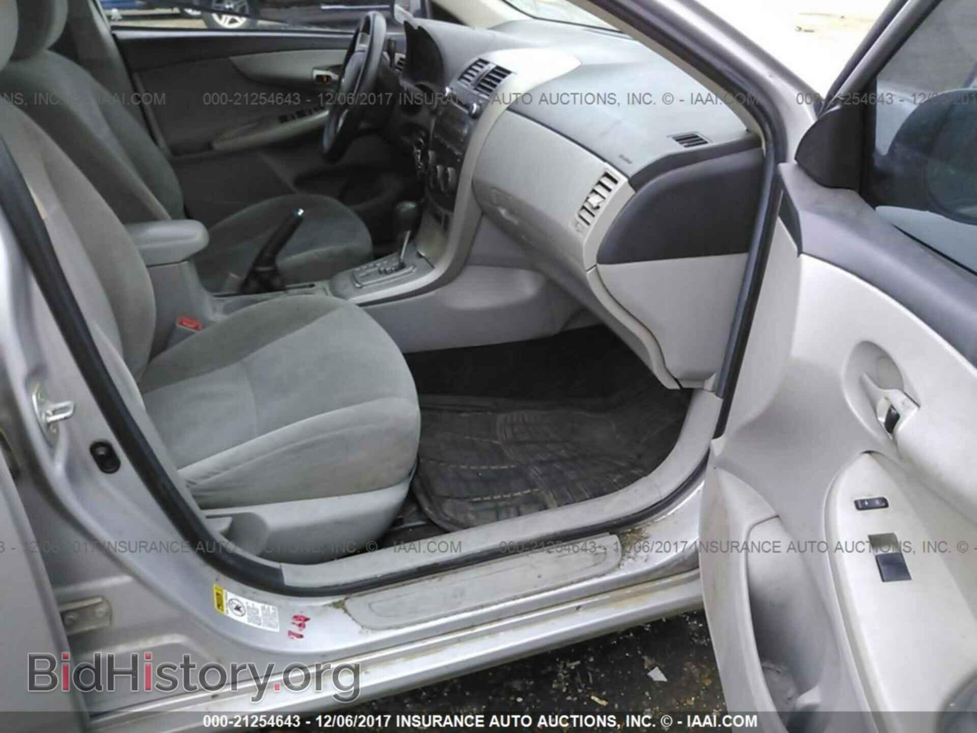 2011 Toyota Corolla - VIN: 2T1BU4EEXBC617973 - Photo 5