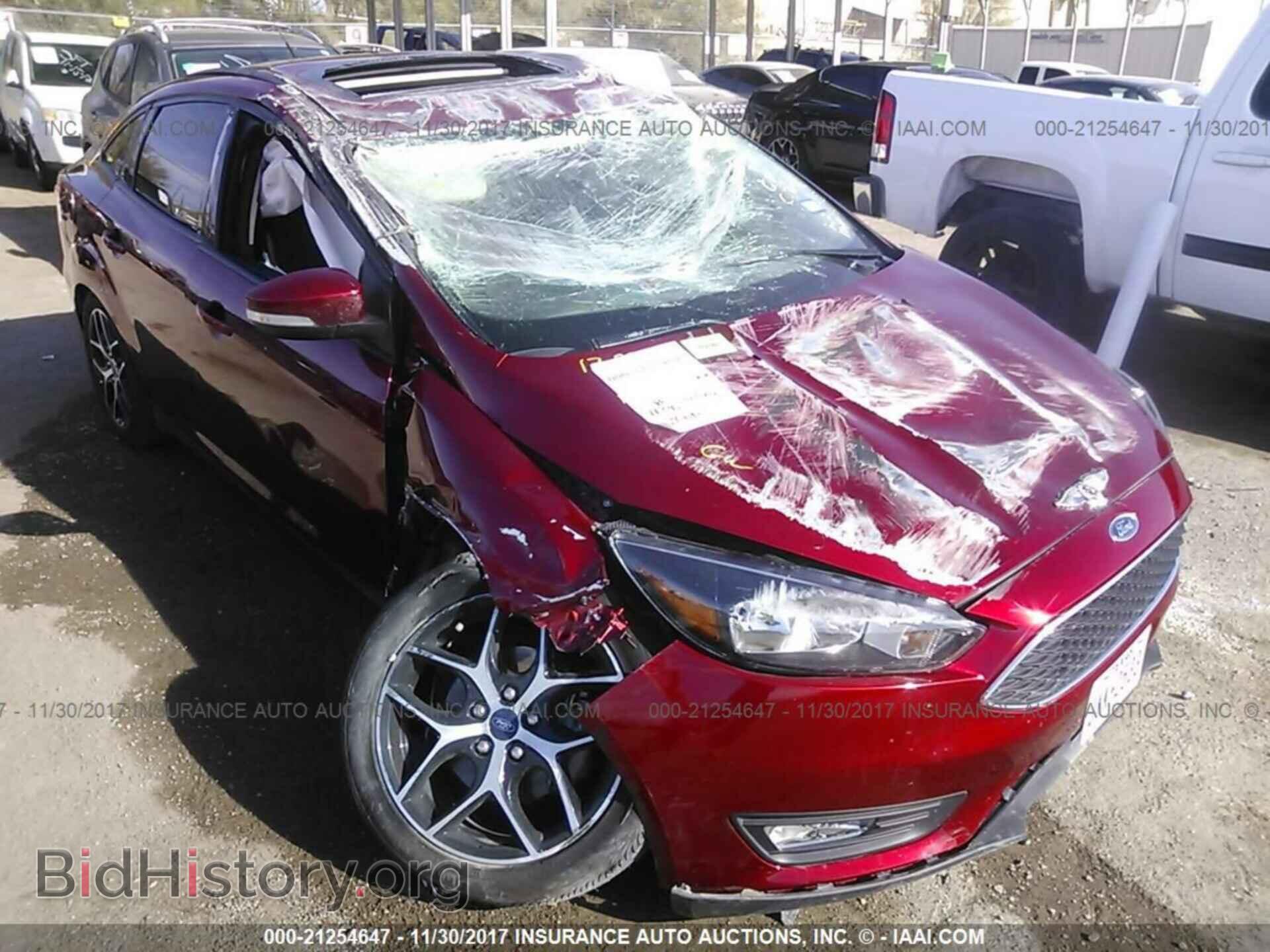 2017 Ford Focus - VIN: 1FADP3H20HL244560 - Photo 6