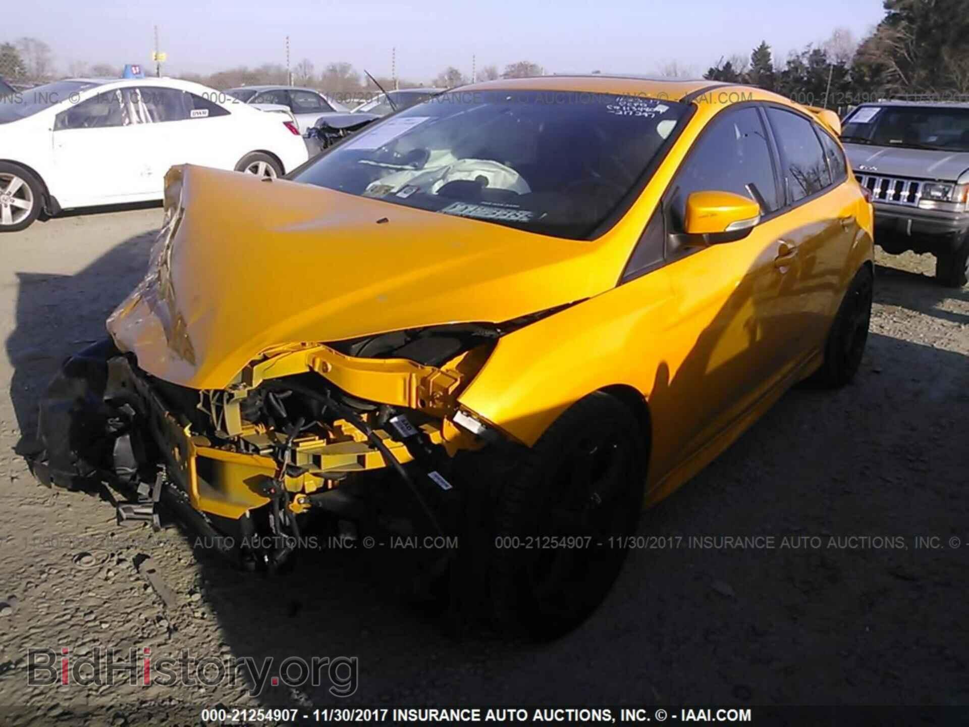2013 Ford Focus - VIN: 1FADP3L9XDL217297 - Photo 2