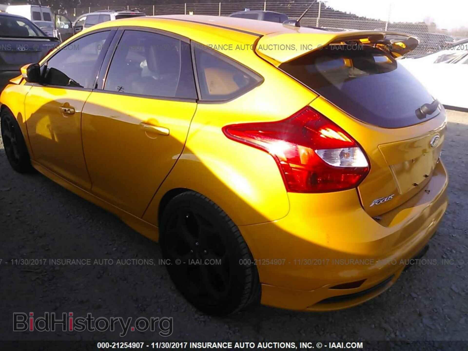 2013 Ford Focus - VIN: 1FADP3L9XDL217297 - Photo 3