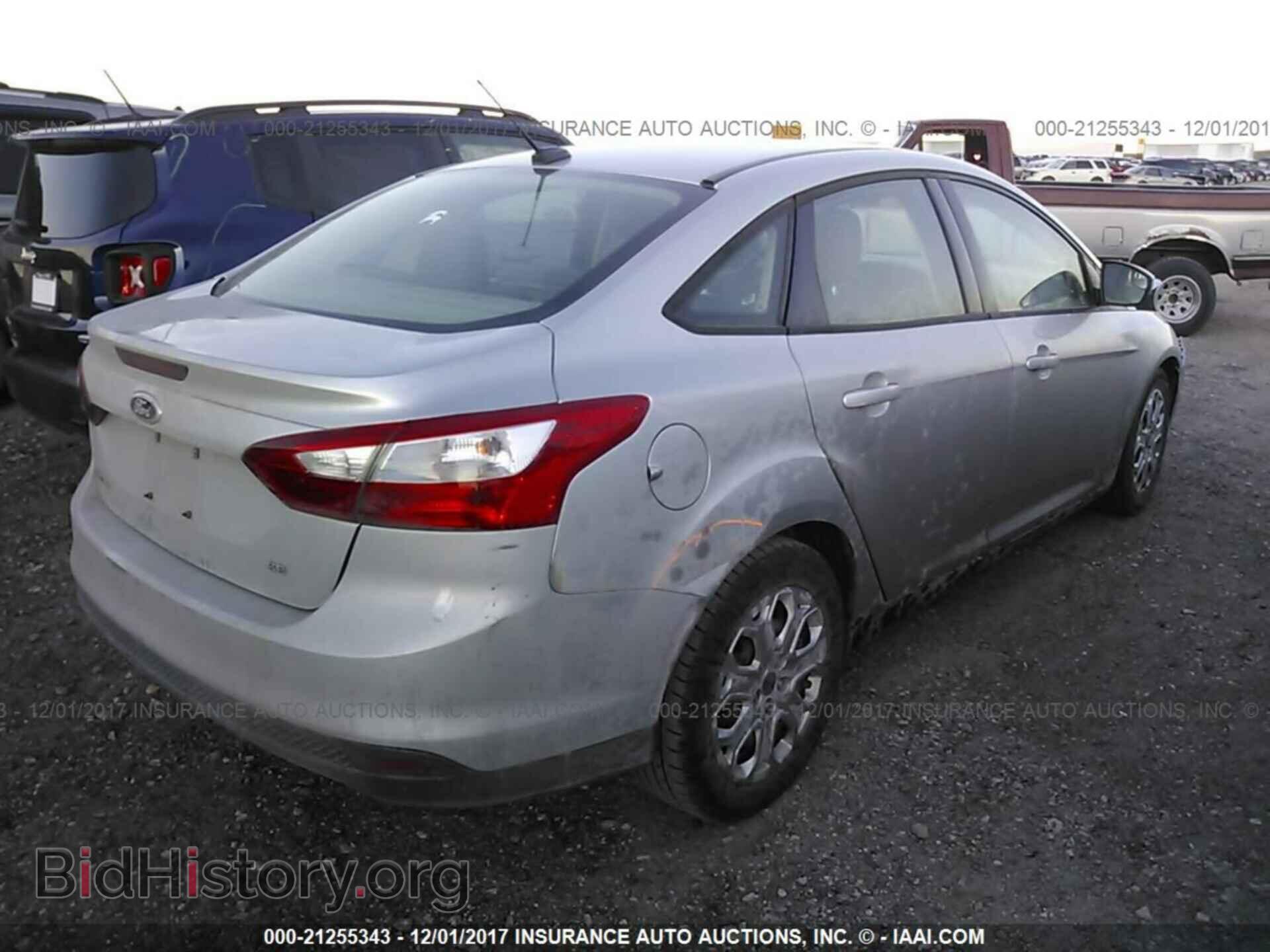 2012 Ford Focus - VIN: 1FAHP3F25CL314728 - Photo 4