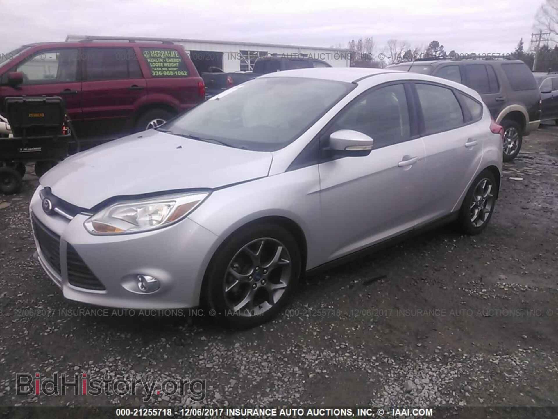 2013 Ford Focus - VIN: 1FADP3K28DL223930 - Фото 2