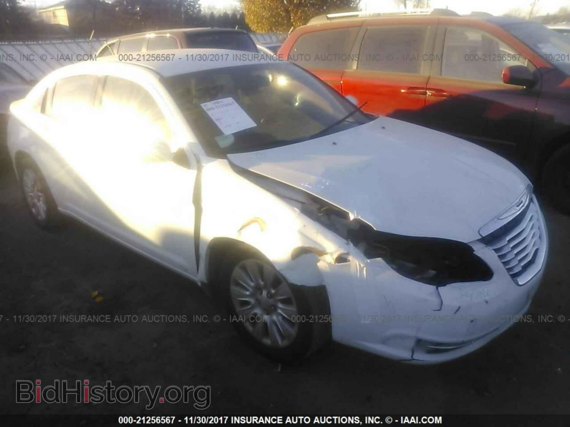 Photo 1C3CCBAG5DN743097 - Chrysler 200 2013