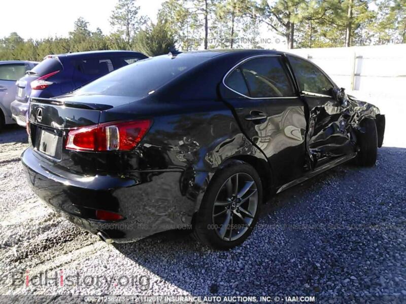2012 Lexus IS (VIN JTHBF5C24C5158011) — фото 4 из 10
