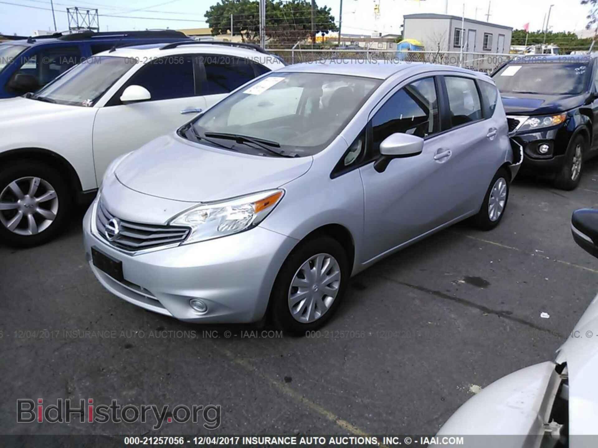 2016 Nissan Versa note - VIN: 3N1CE2CP3GL364044 - Фото 2