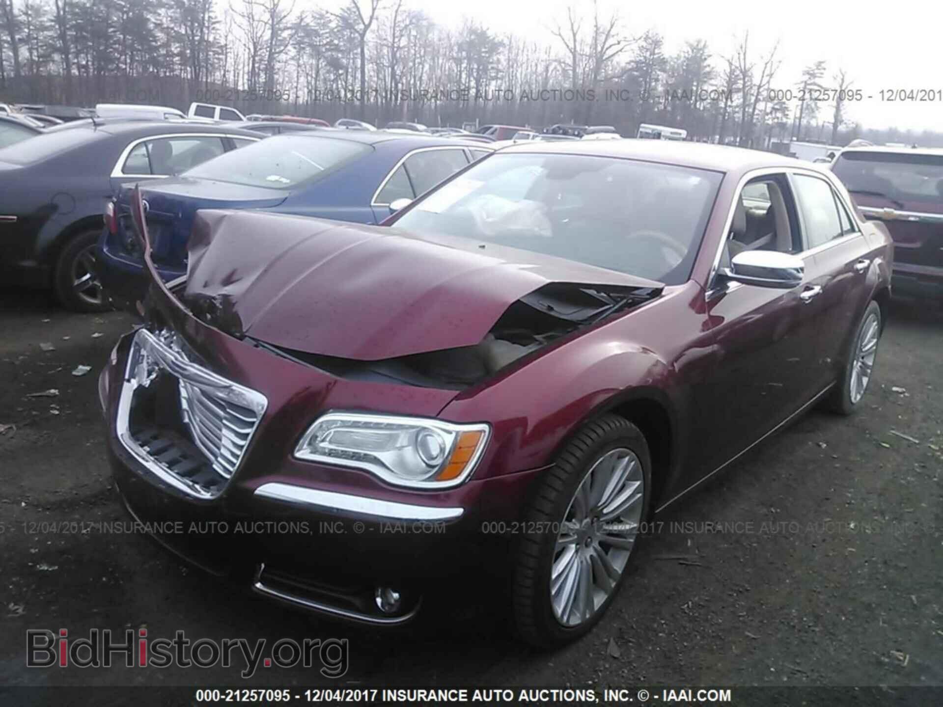 2013 Chrysler 300c - VIN: 2C3CCAEG7DH587027 - Фото 2