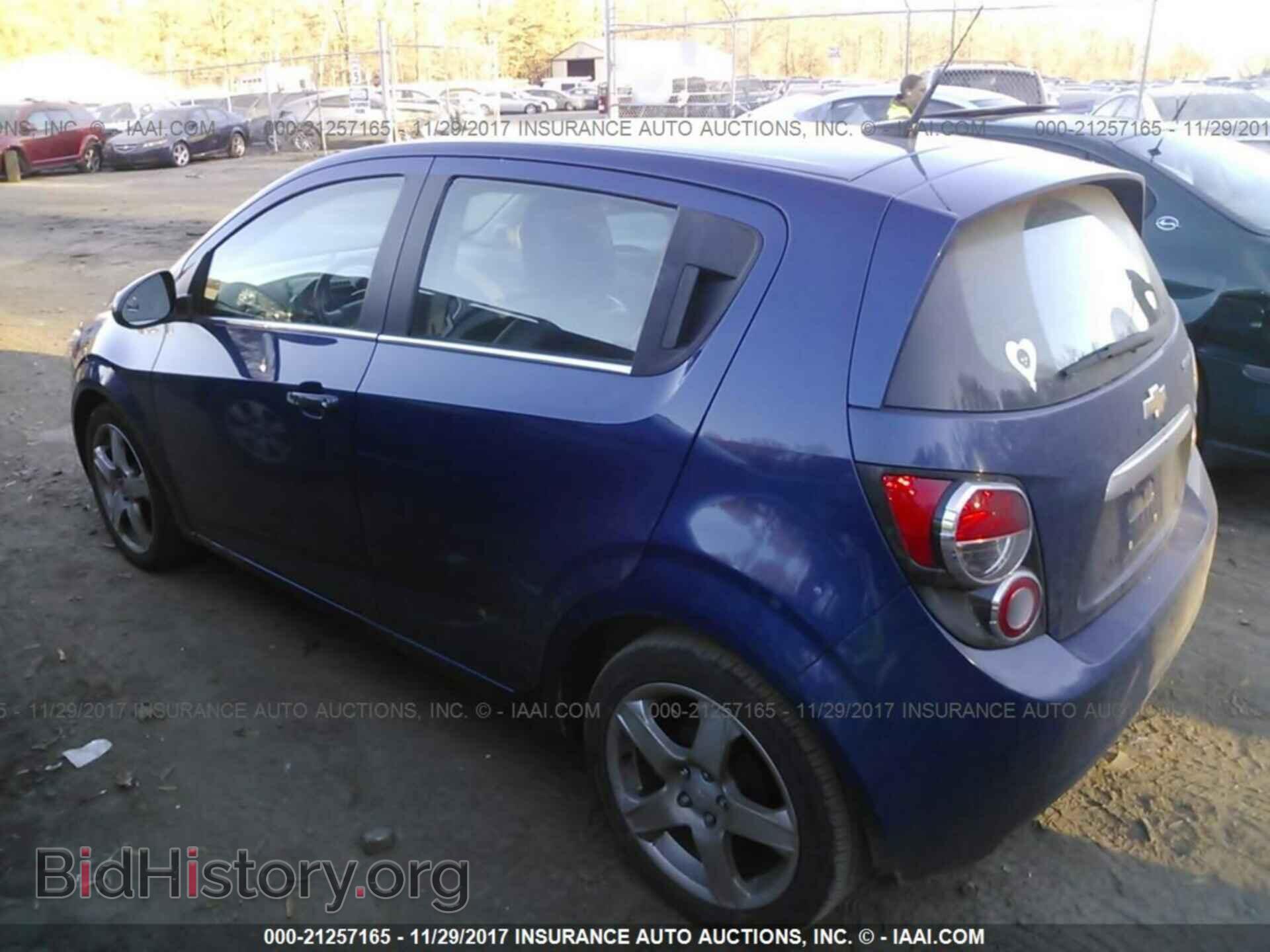 2014 Chevrolet Sonic - VIN: 1G1JE6SB4E4187601 - Фото 3