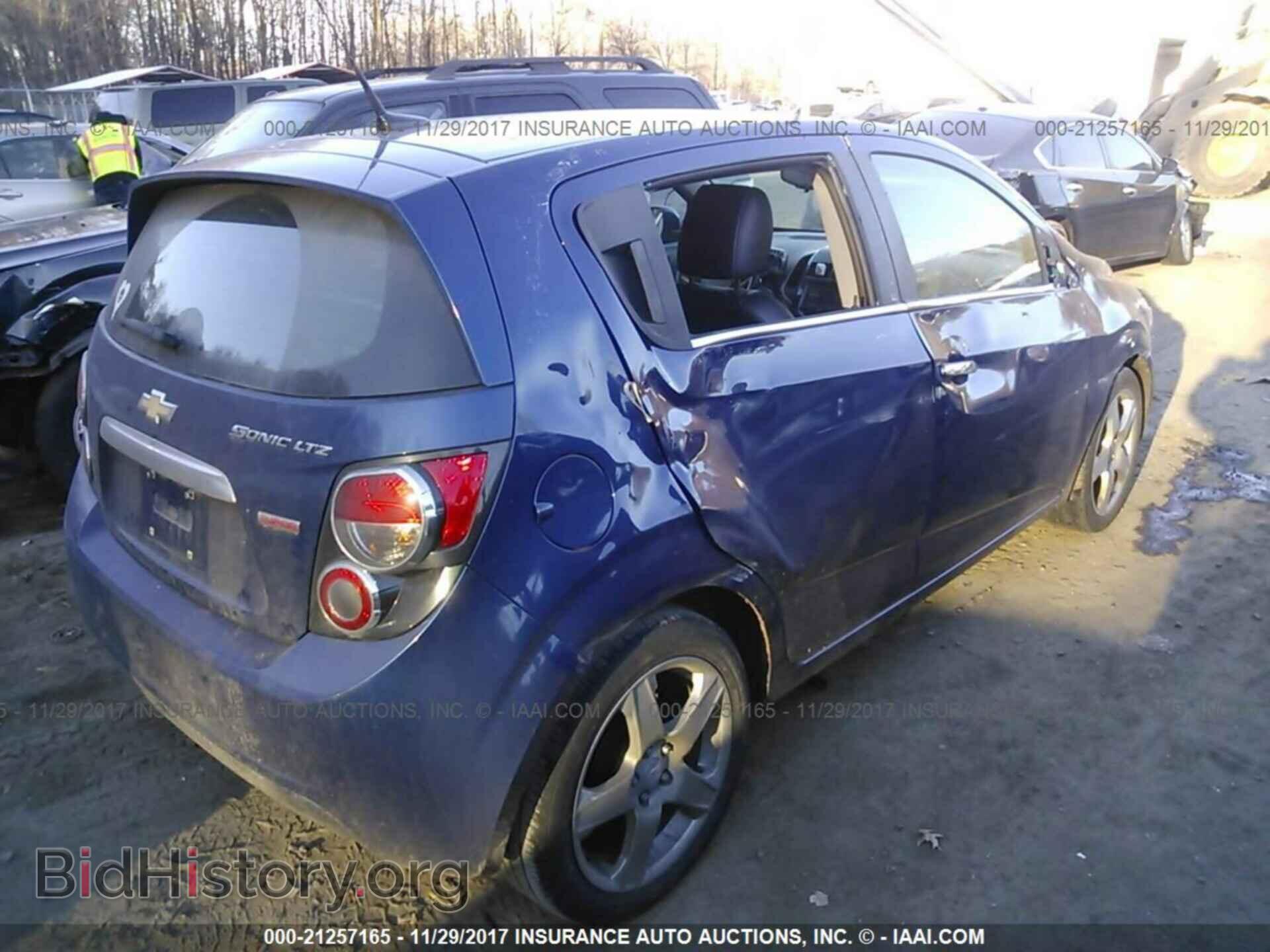 2014 Chevrolet Sonic - VIN: 1G1JE6SB4E4187601 - Фото 4