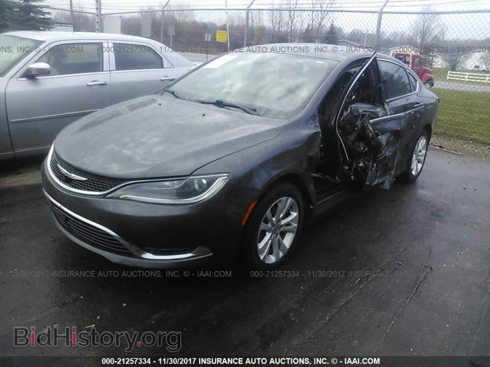 2015 Chrysler 200 - VIN: 1C3CCCAB4FN504105 - Photo 2