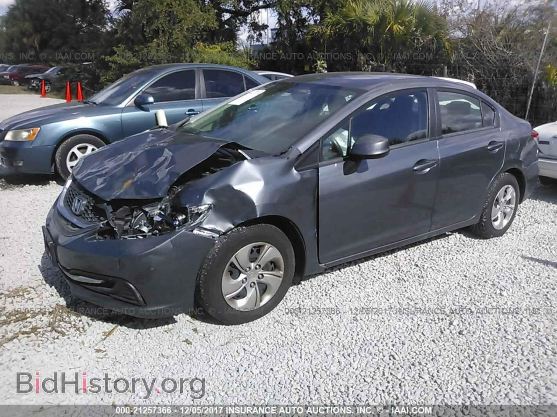 2013 Honda Civic - VIN: 19XFB2E5XDE021827 - Фото 2