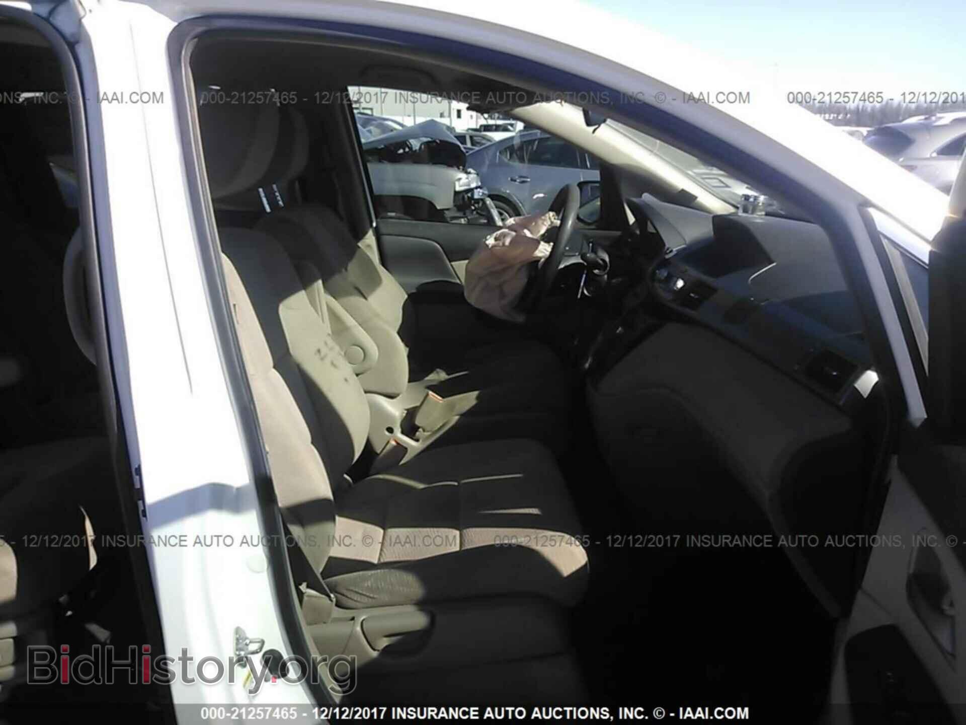 2011 Honda Odyssey - VIN: 5FNRL5H21BB075313 - Фото 5