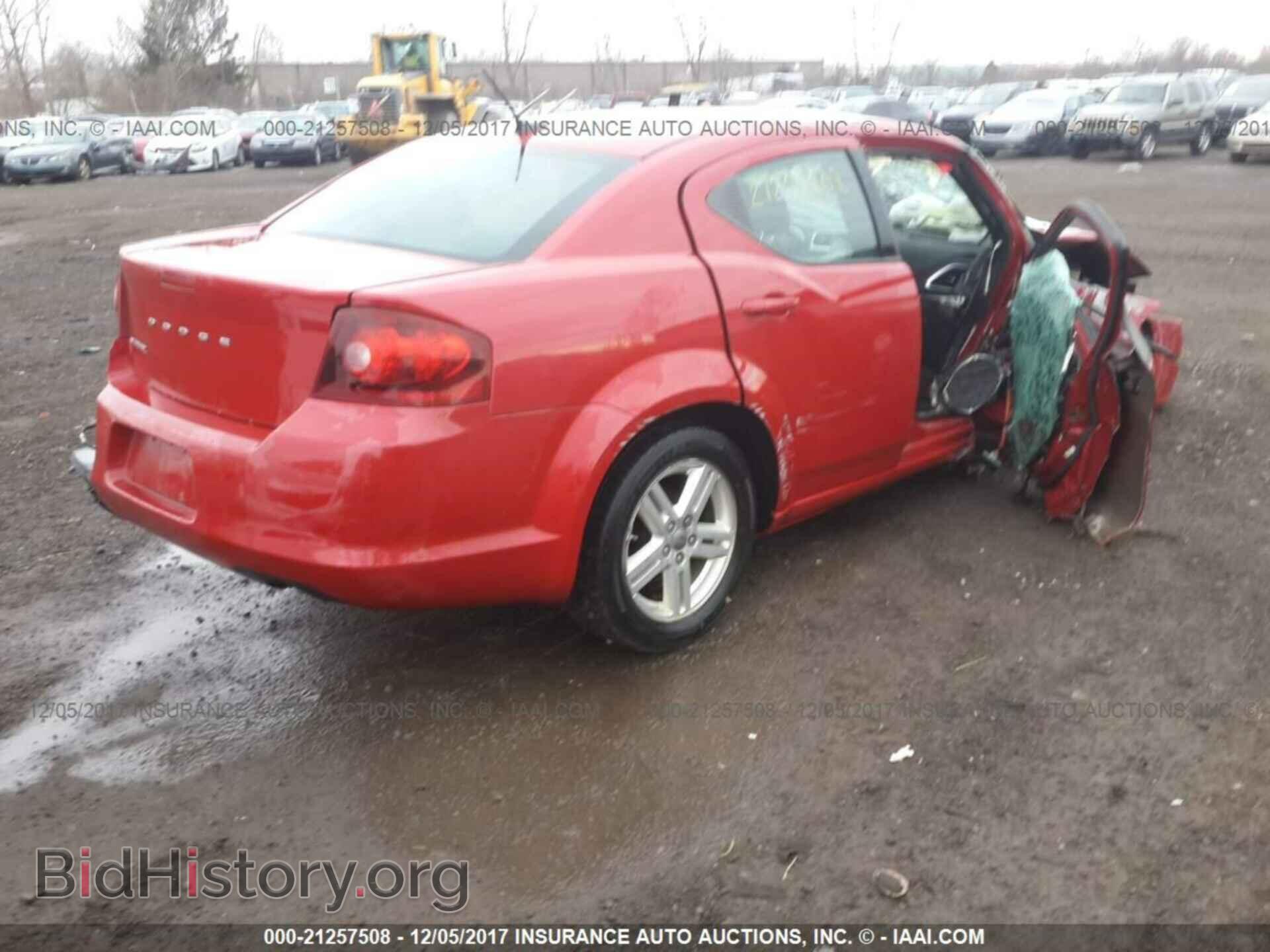 2011 Dodge Avenger - VIN: 1B3BD1FB4BN574104 - Photo 4
