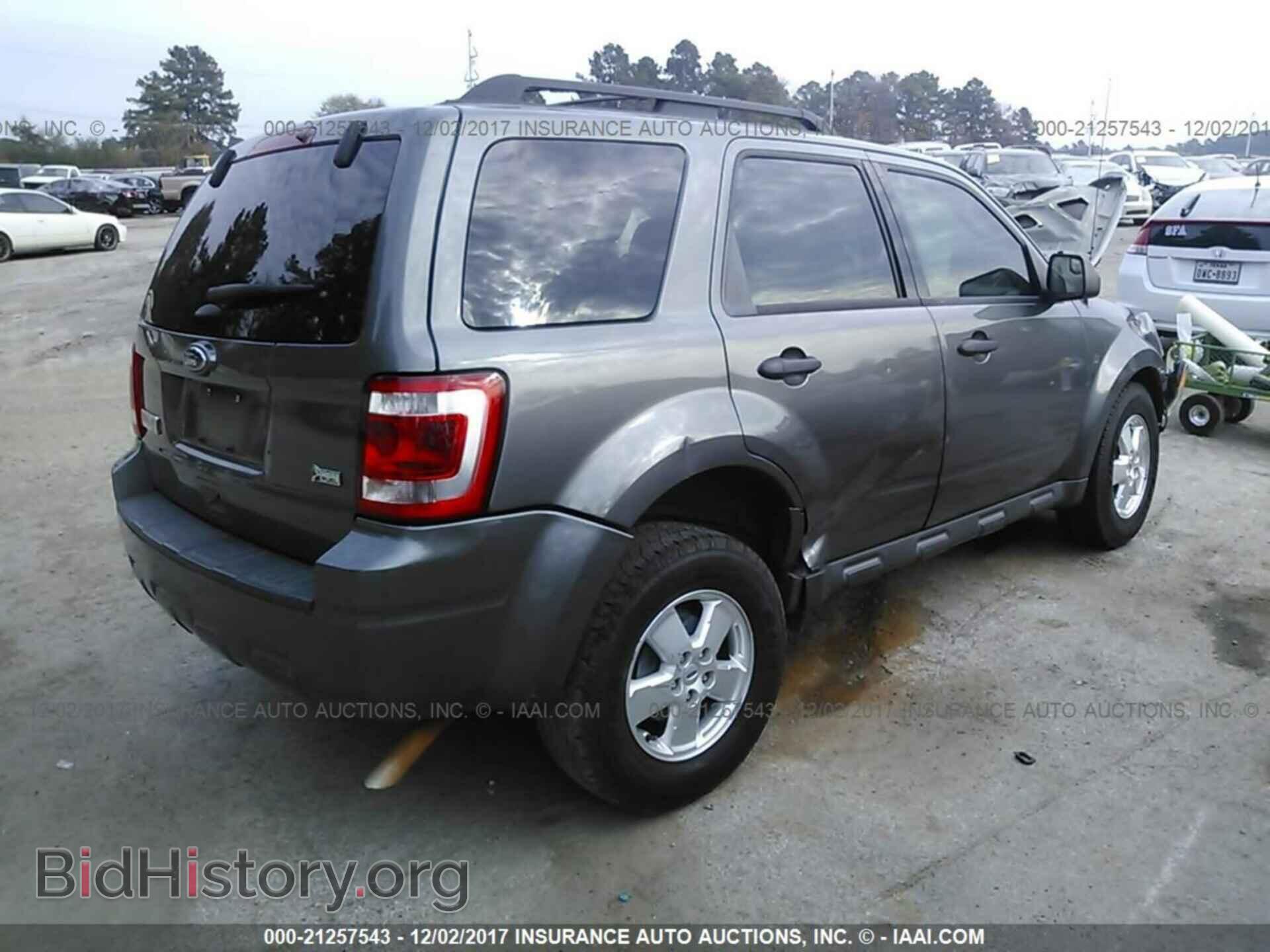 2011 Ford Escape - VIN: 1FMCU0DG9BKC17509 - Фото 4
