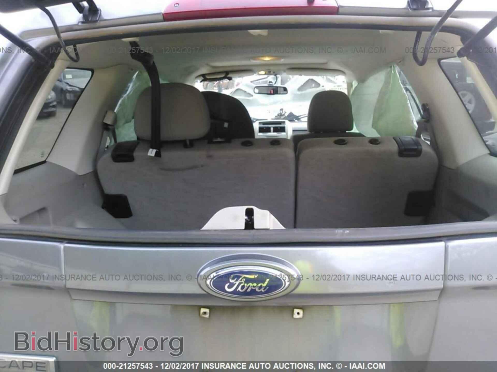2011 Ford Escape - VIN: 1FMCU0DG9BKC17509 - Фото 8