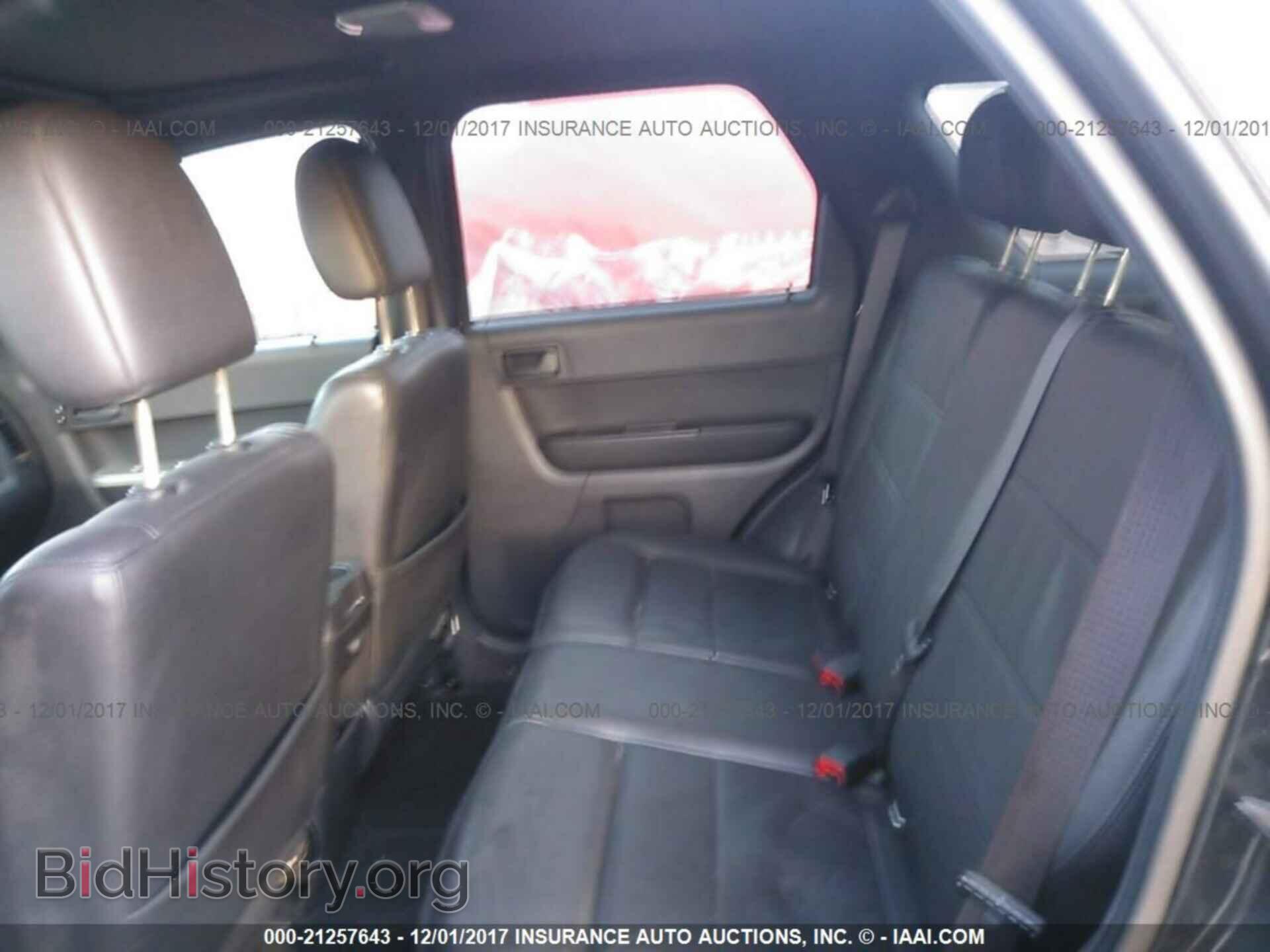 2011 Ford Escape - VIN: 1FMCU9D78BKA18696 - Фото 8