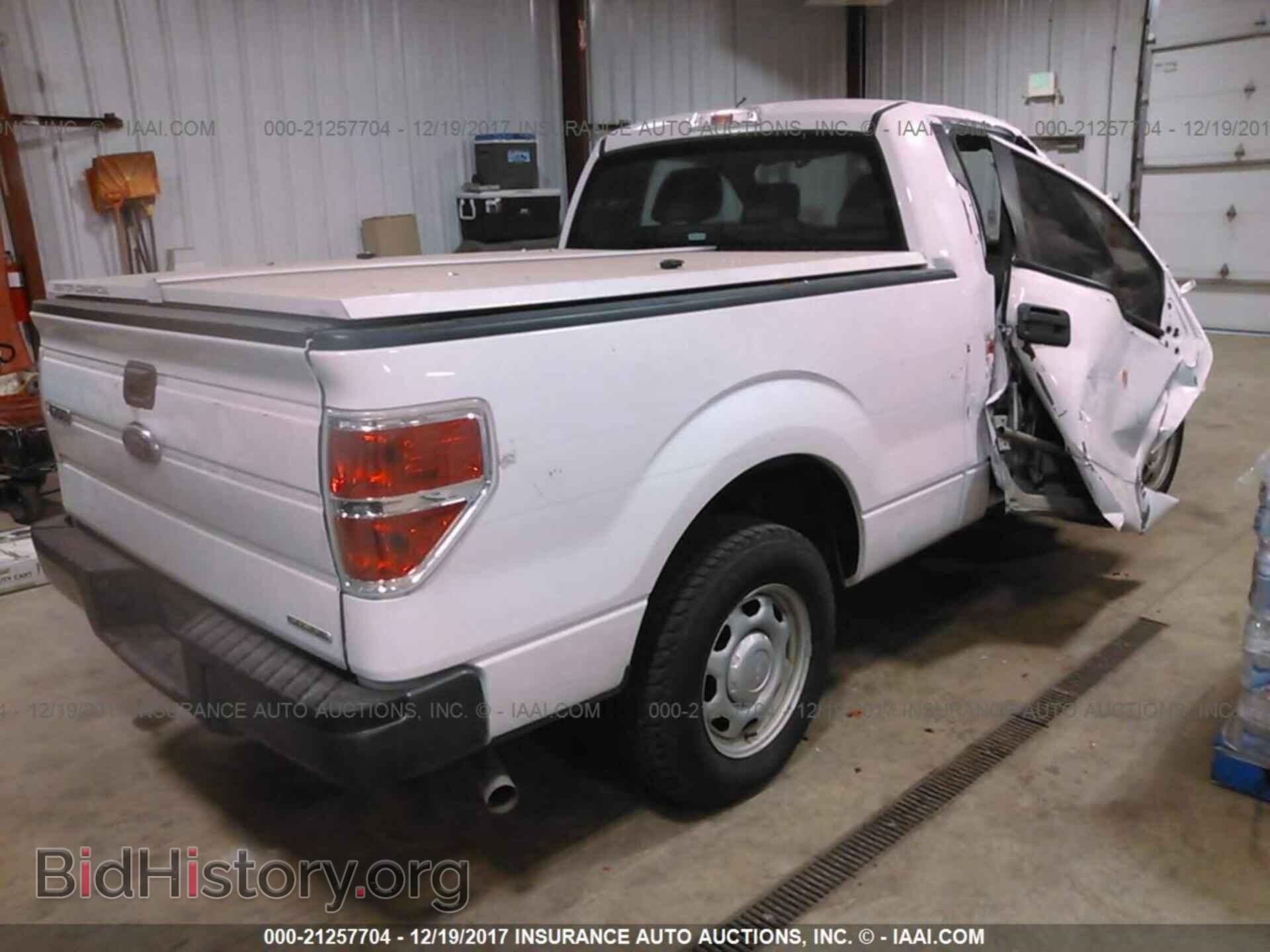 2014 Ford F150 - VIN: 1FTMF1CM0EKE73624 - Фото 4